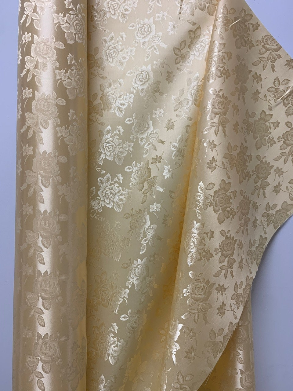 A 2 yards Gold color Satin jacquard fabric width 58/60" sell by 2 yard and cut continuous.