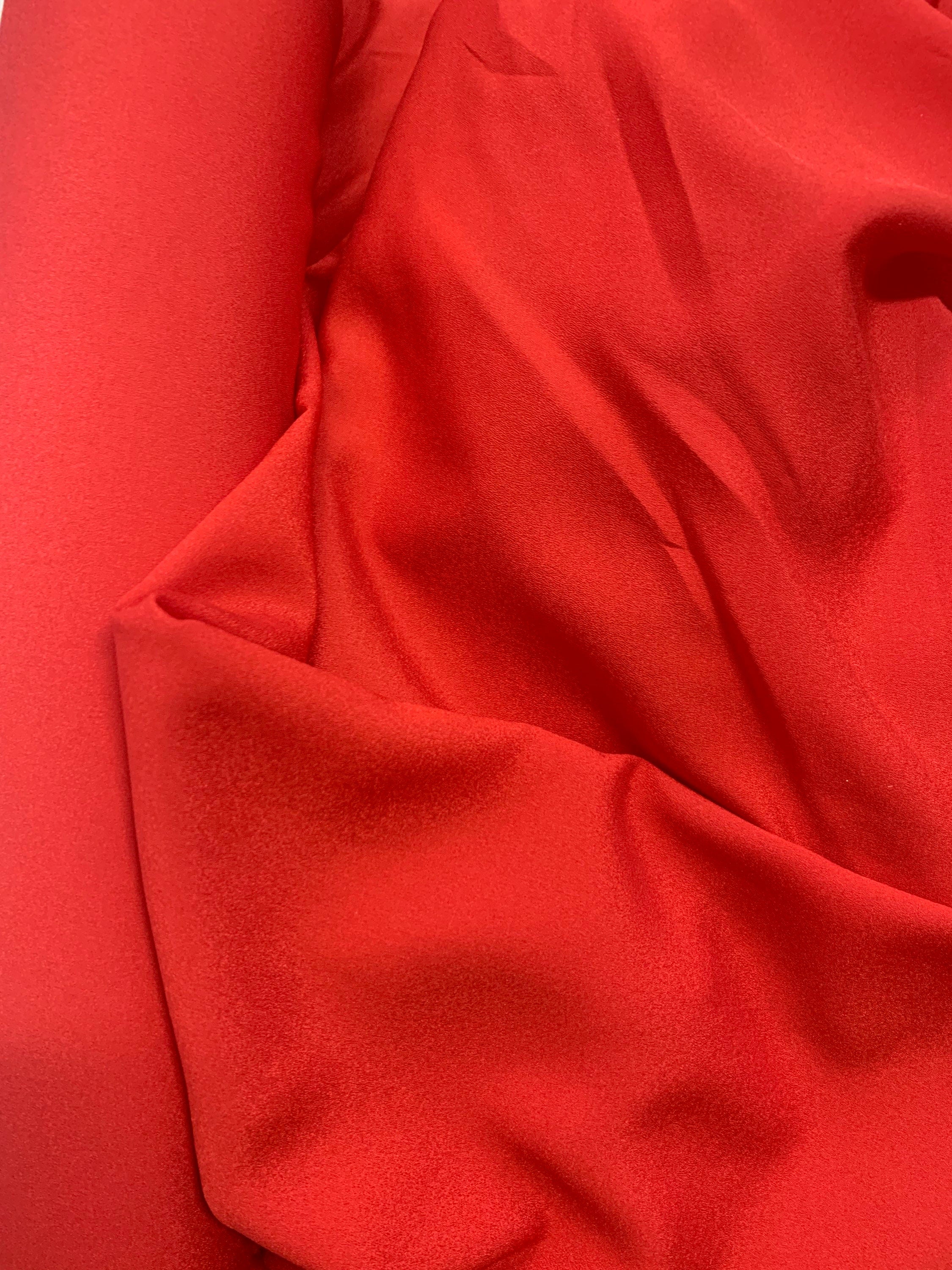 Red Pebble Georgette Fabric color Red, width 58/60" 100% polyester