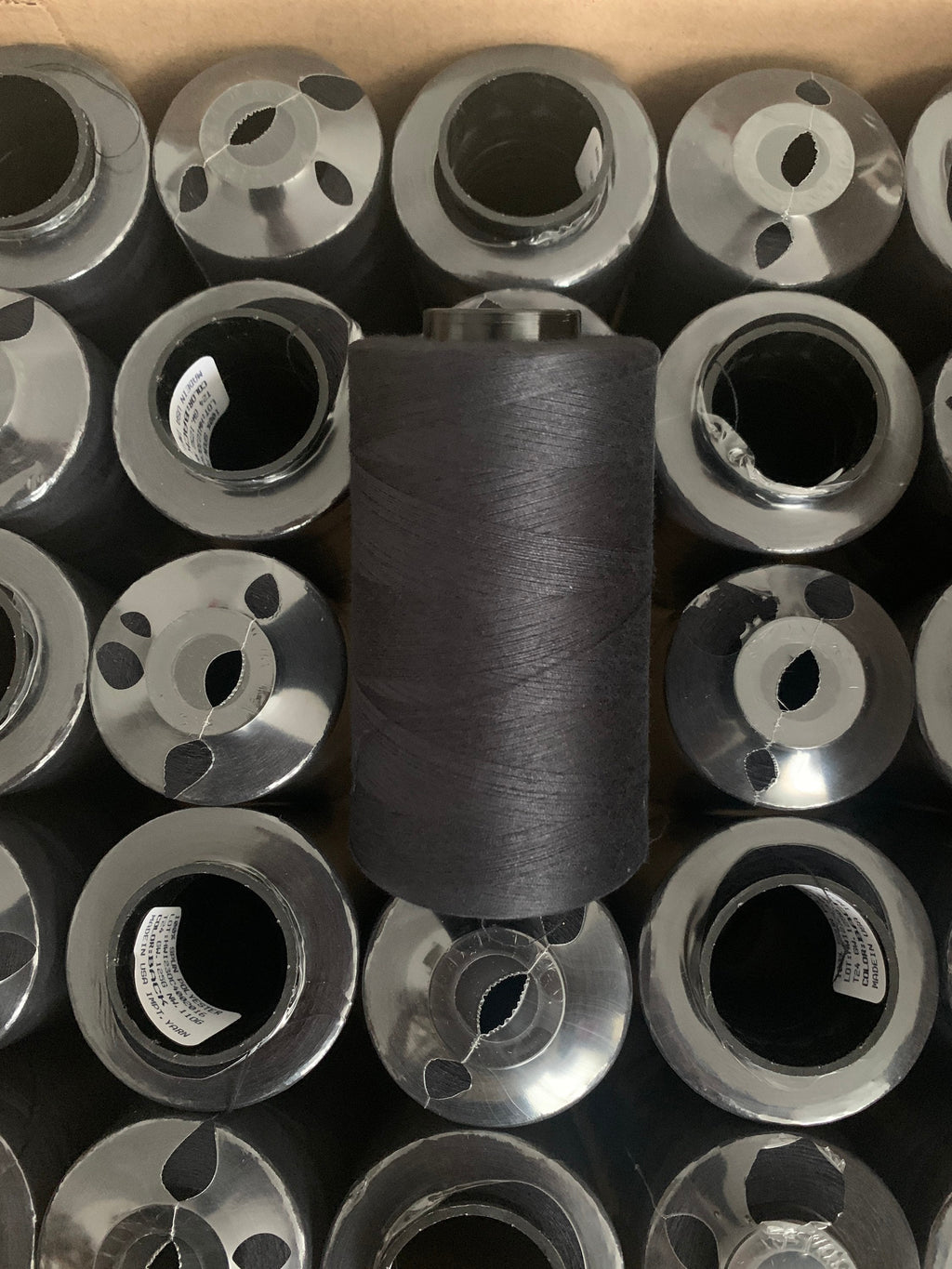 Black 3500 yards sewing threads, wrap in clear cover for daily sewing. day to day sewing