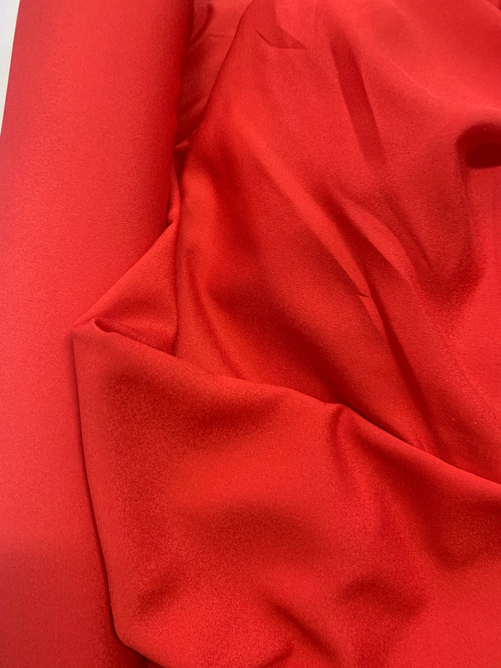 Red Pebble Georgette Fabric color Red, width 58/60" 100% polyester