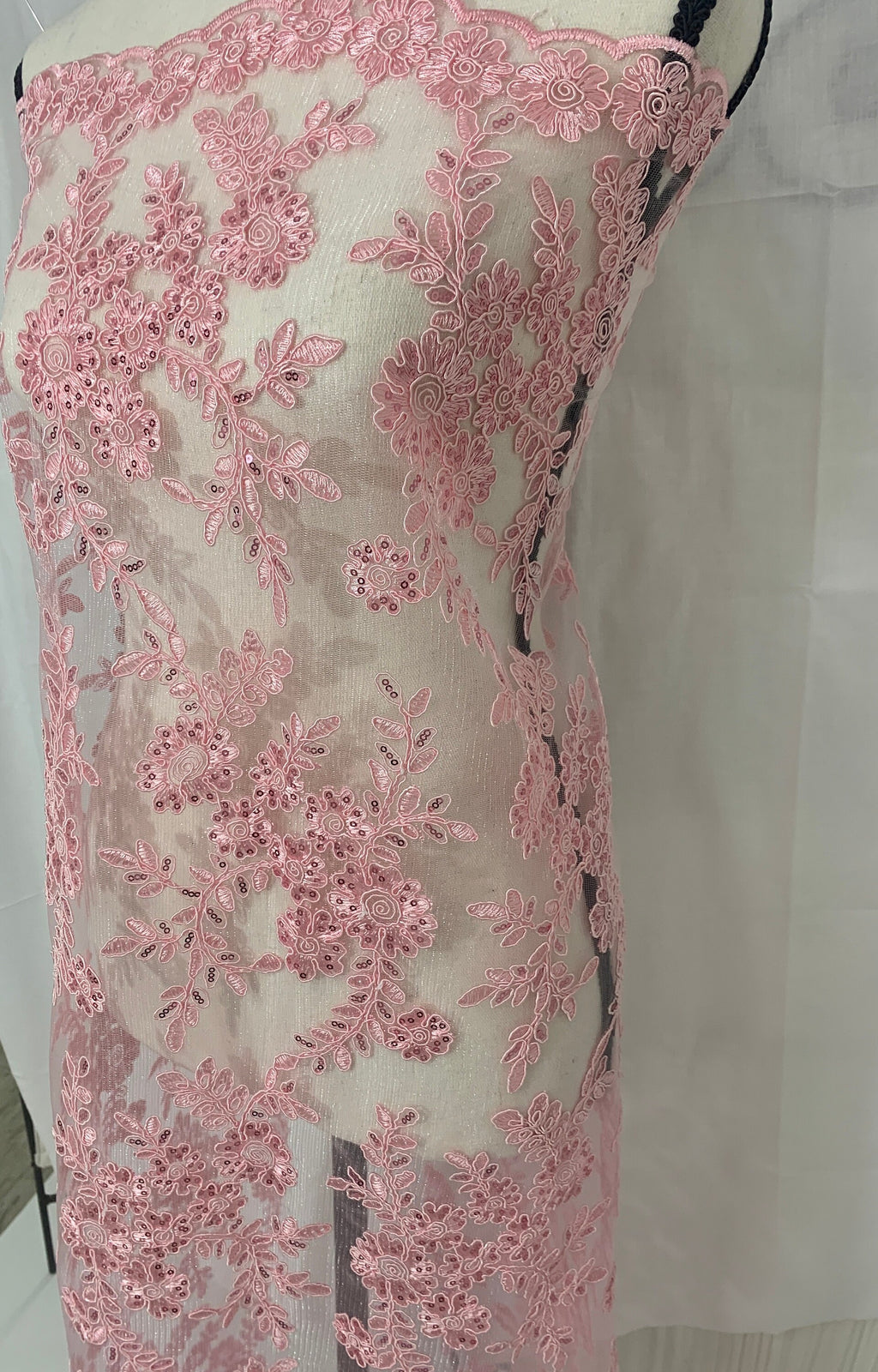 Pink Lace fabric design bloom 6 width 49/50" Polyester