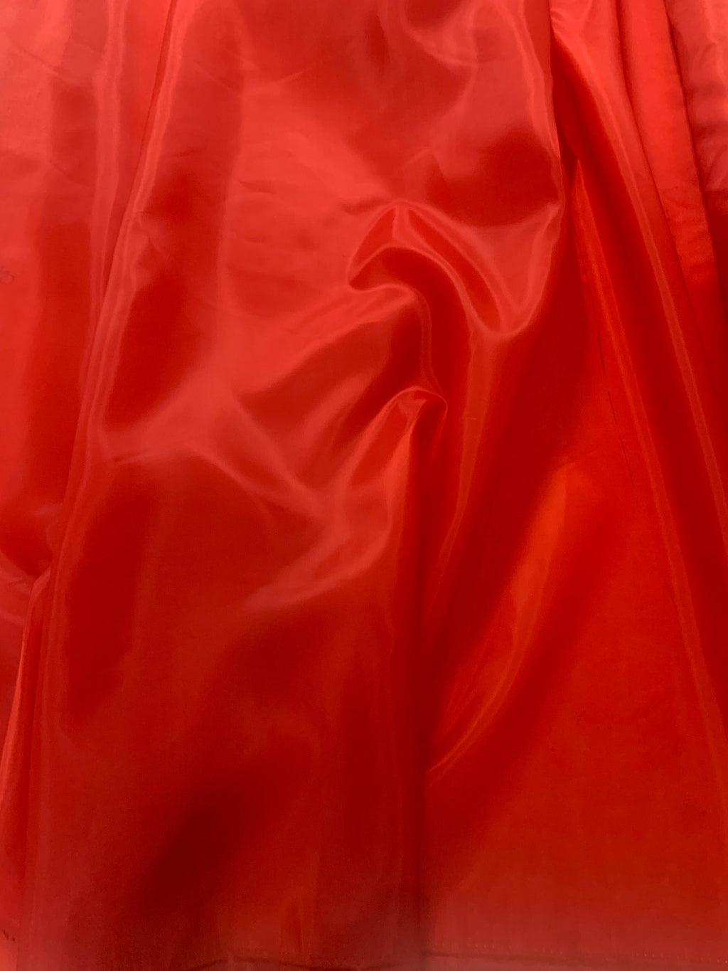 A 2 yards Red Lining fabric, polyester, width 59 inches. in stock, Cut by 2 yards and cut continuous.