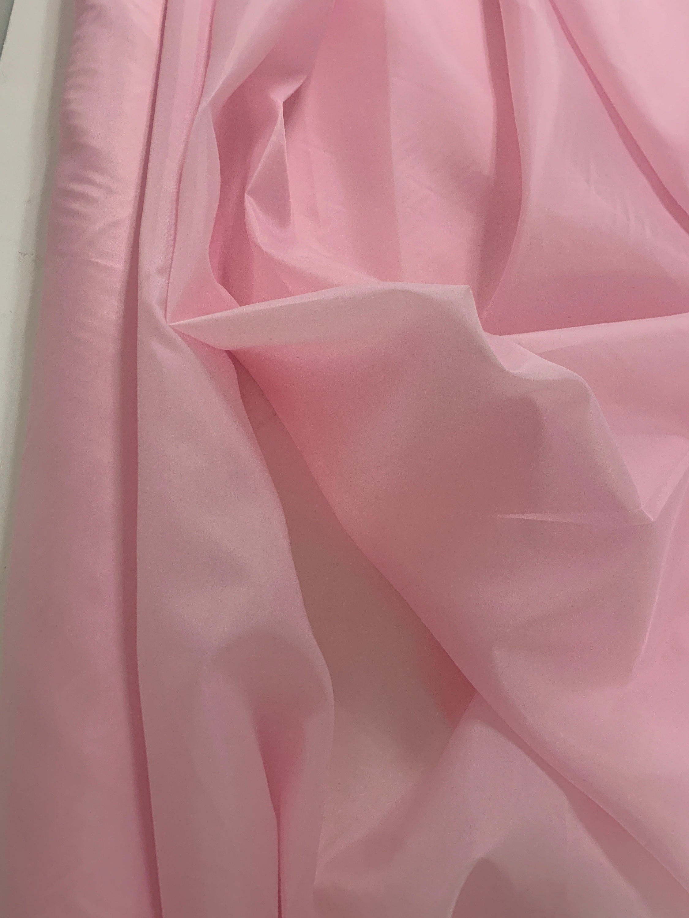 A 3 Yards Cut Pink Lining fabric, polyester, width 59". sell by 3 yards increment continues.