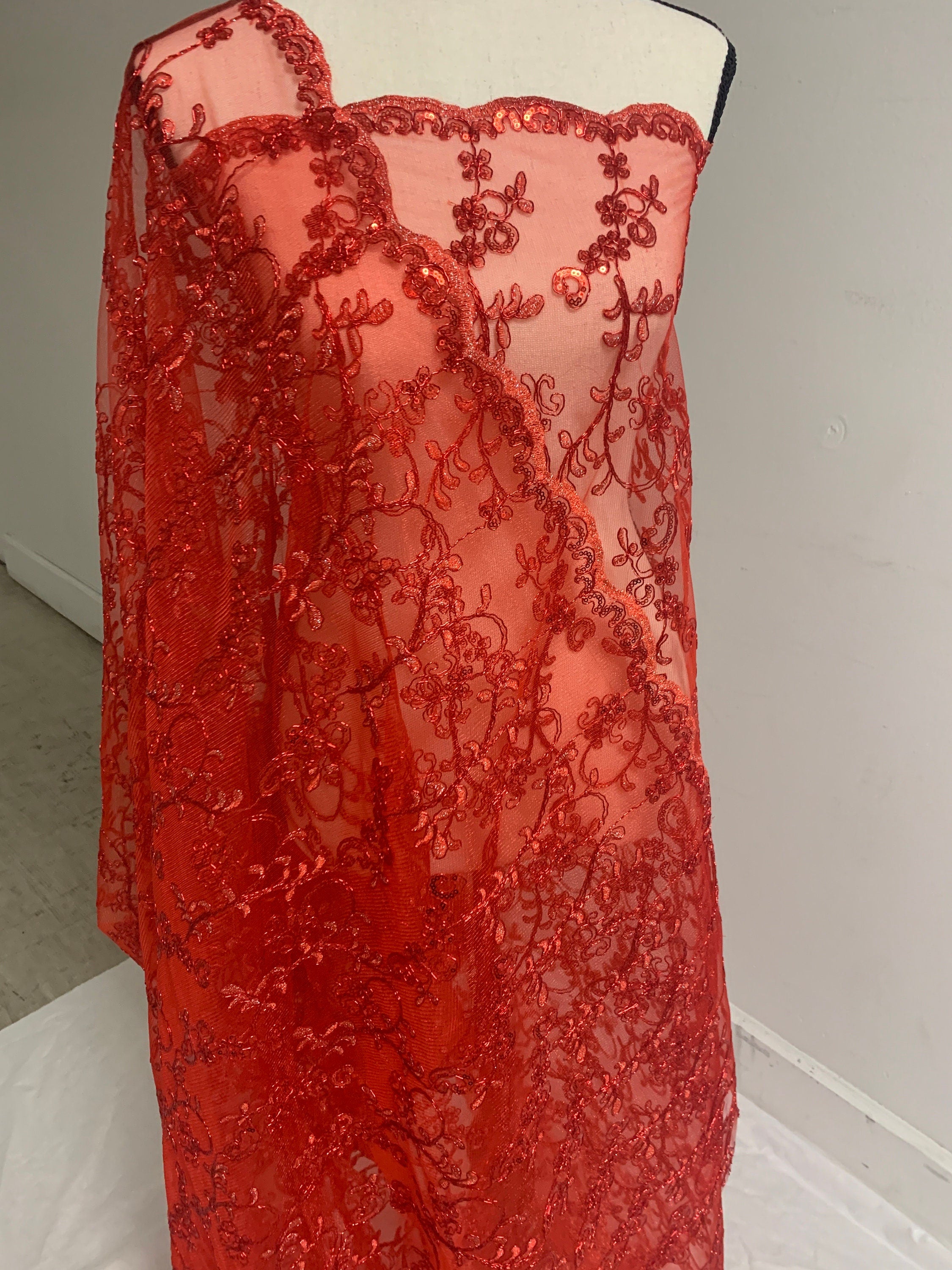 3 yards cut lace Red design bt1100, Lace Double scalloped sequins Embroidery width 49/50"