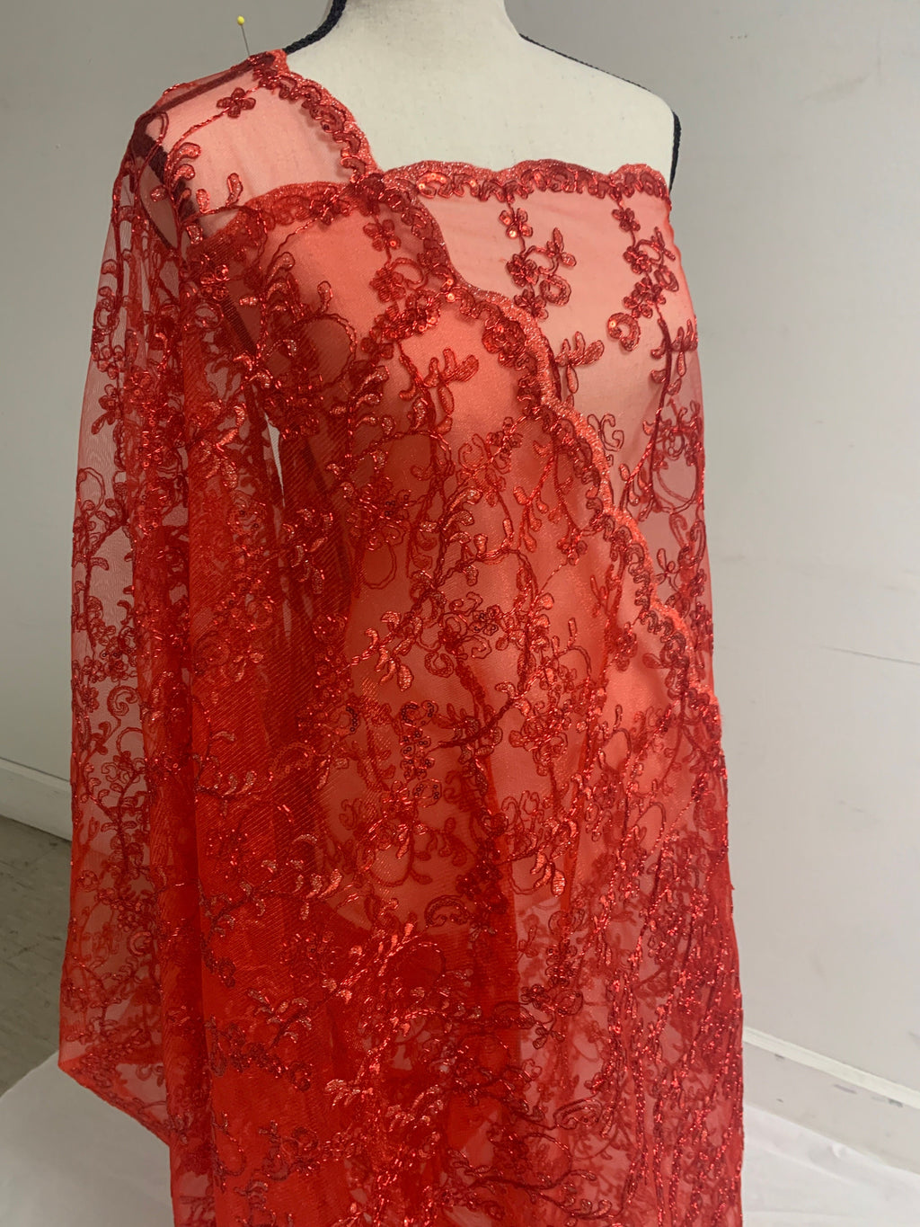 3 yards cut lace Red design bt1100, Lace Double scalloped sequins Embroidery width 49/50"