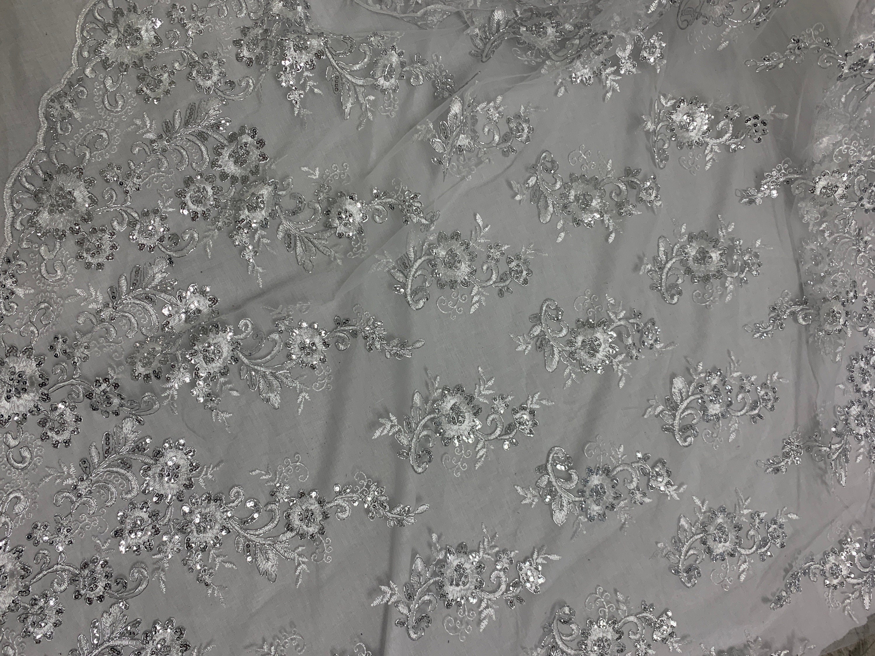 3 yards cut Lace color Silver. Double scalloped sequence embroidered width 49/50 inches. condition New. sell by yard. Des: Eu 230325 016 BNG