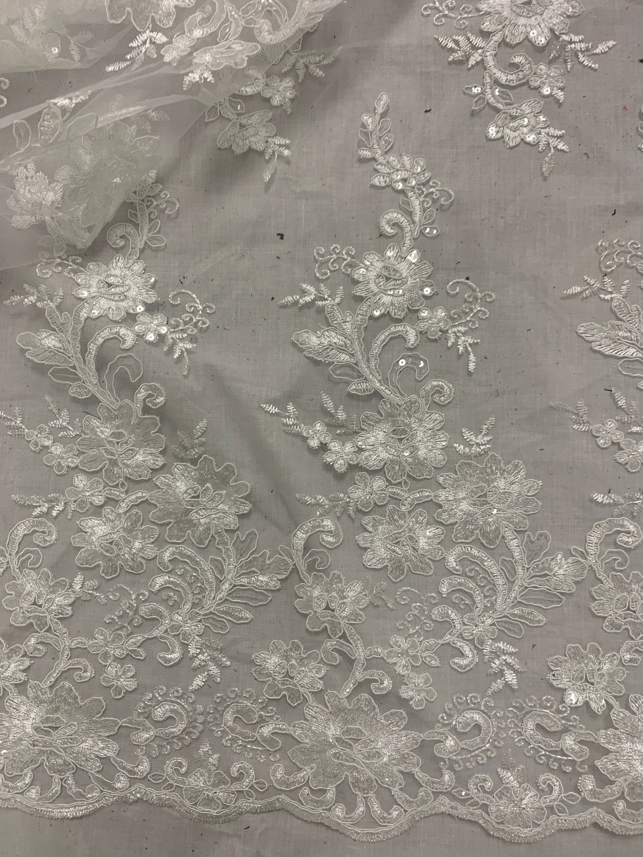 3 yards cut Lace color White . Double scalloped sequence embroidered width 49/50 inches. sell by yard. Eu 230325 BNG. tela encaje blanco