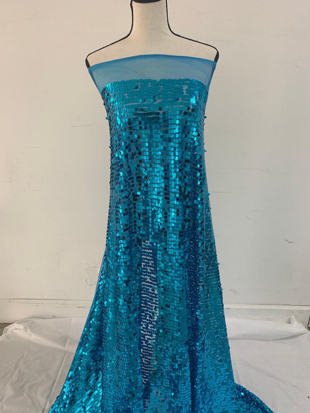 1 piece 5 yards cut sequence Turquoise color fabric.