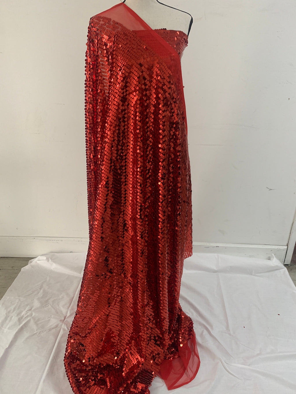 1 piece 5 yards cut sequence Red color