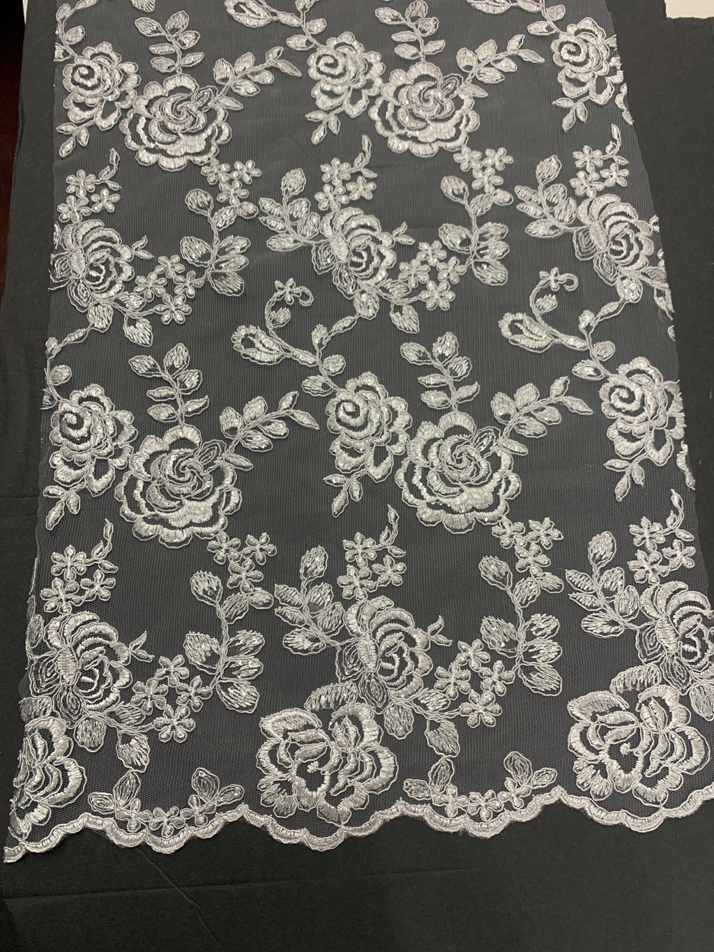 Bridal White Lace fabric design 4010, Embroidery double scalloped width 49/50". sell by 1 yard increment. tela de encaje de color blanco