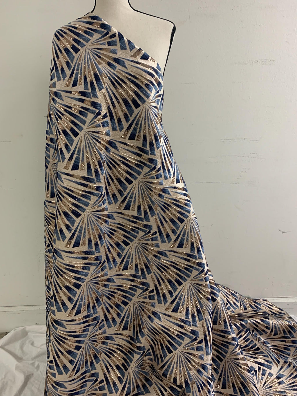 5 yards Blue brocade metalic fabric. width 56" design J3568