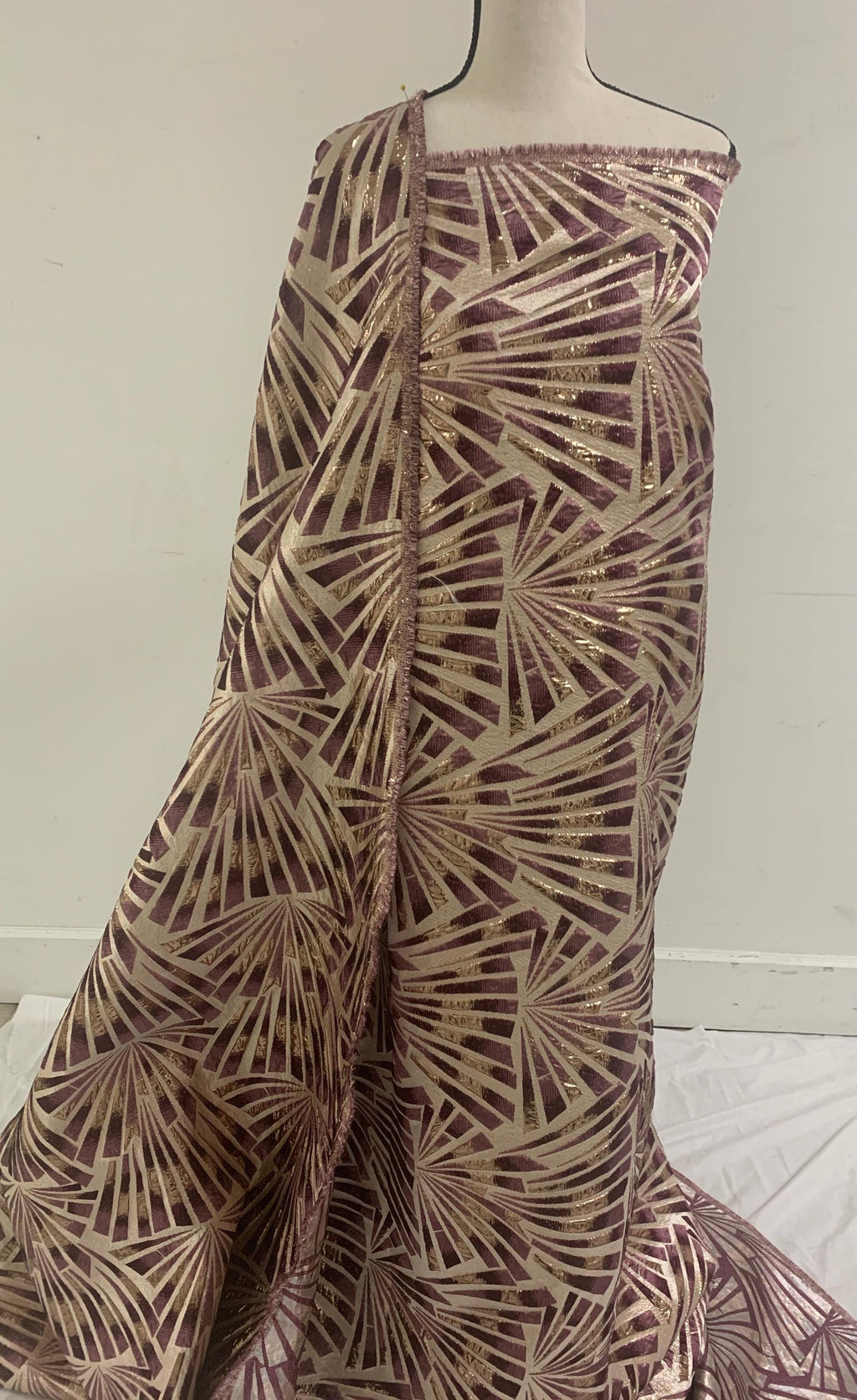 5 yards Wine color brocade metalic fabric. width 56" design J3568