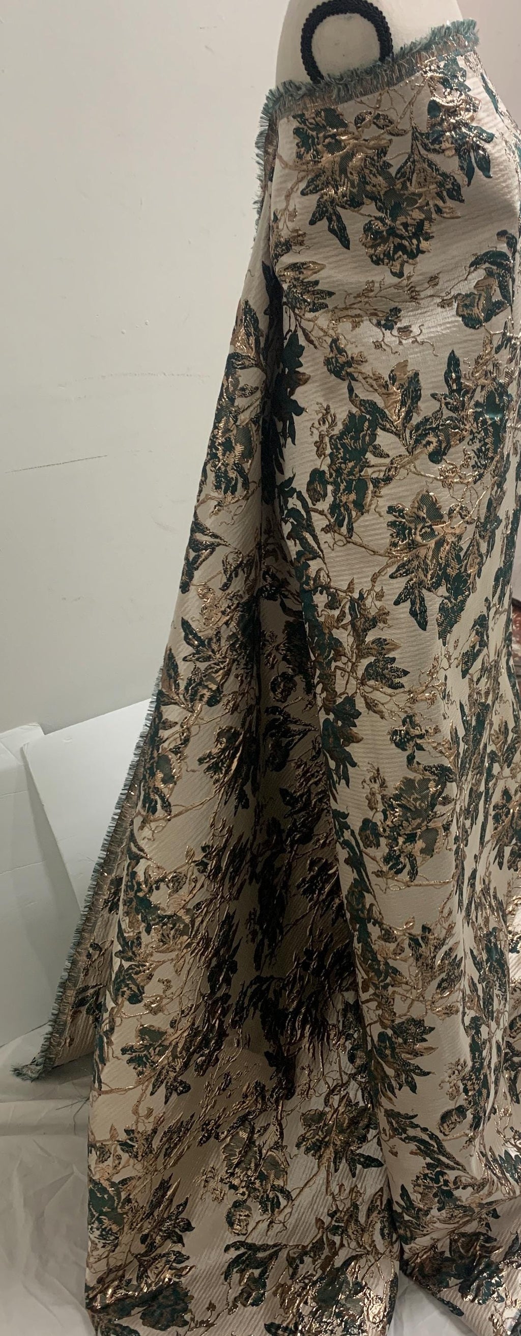 A 3 yards floral metalic Brocade fabric. color Hunter Green 56"