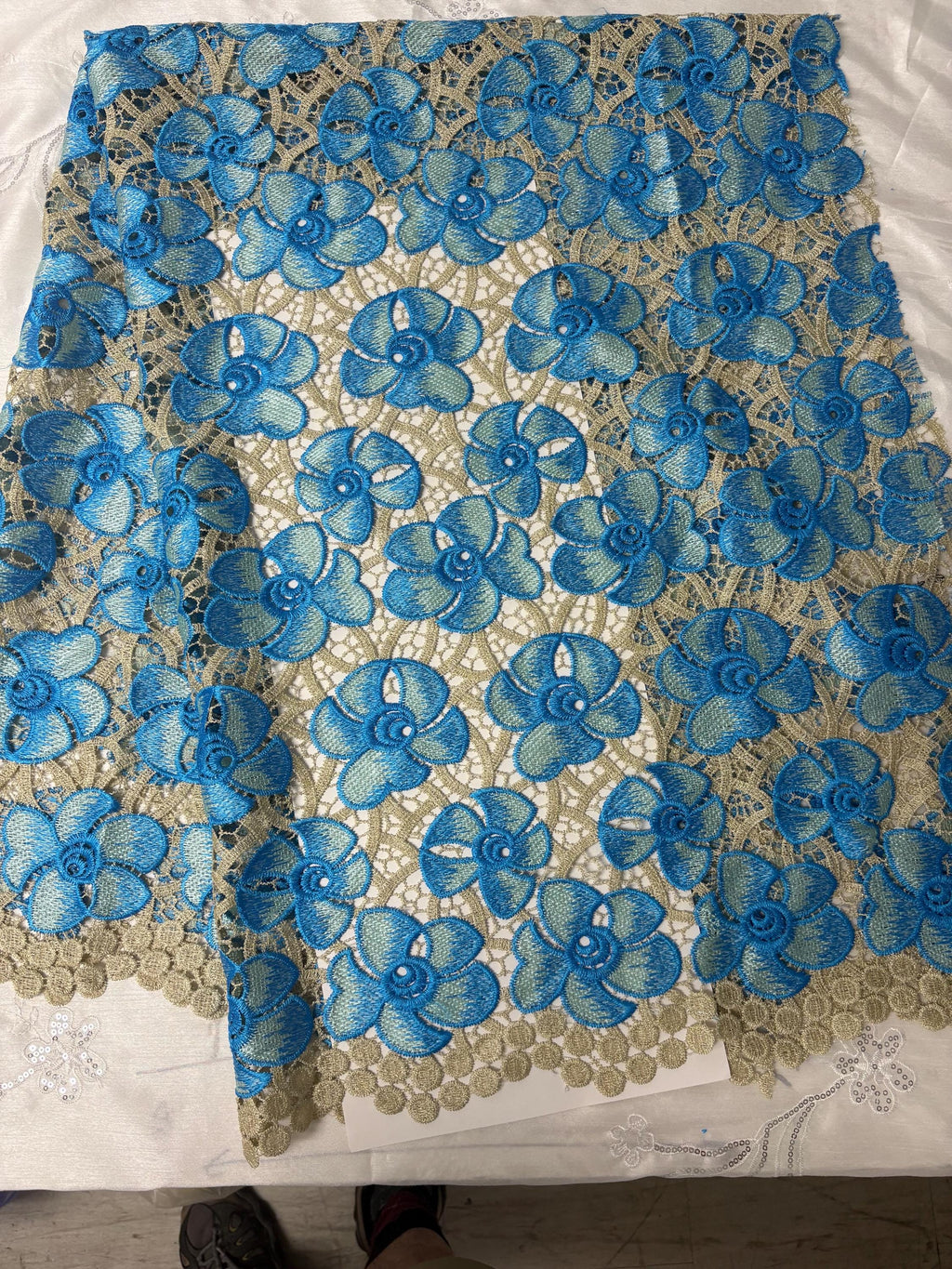 Guipure Lace Floral Embroidery Lace, width 49/50" sell by 1 yard increment. color Blue/light gold base. cut in continuous piece.