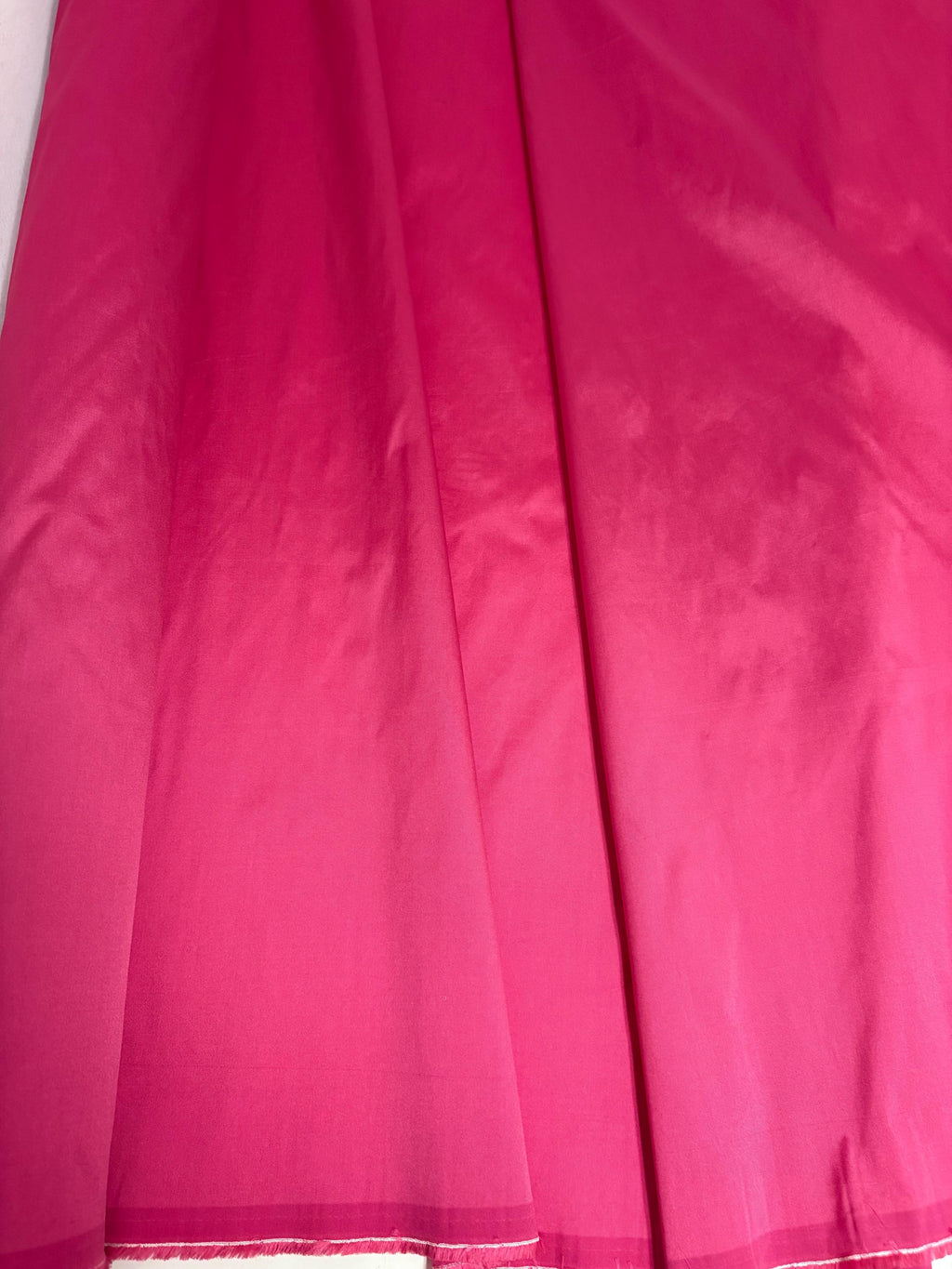 A 2 yards cut Fuchsia Taffeta fabric . width 58" polyester, great for party dress. FREE sample. cut by 2 yards increment continuous.