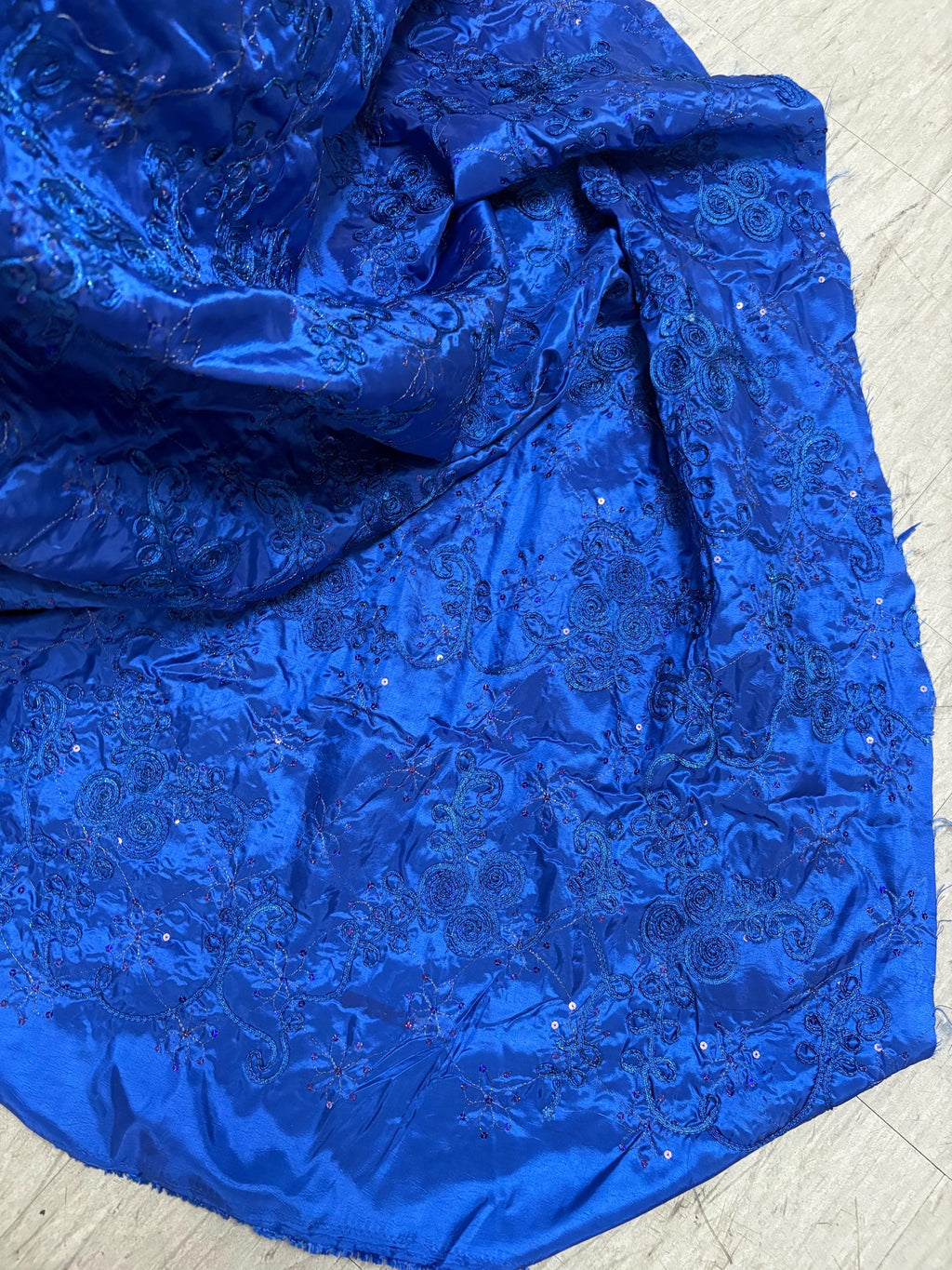 A 2 yards Embroidery sequins Taffeta Fabric, Design Rope, color Royal Blue width 54". sell by 2 yards increment continues.