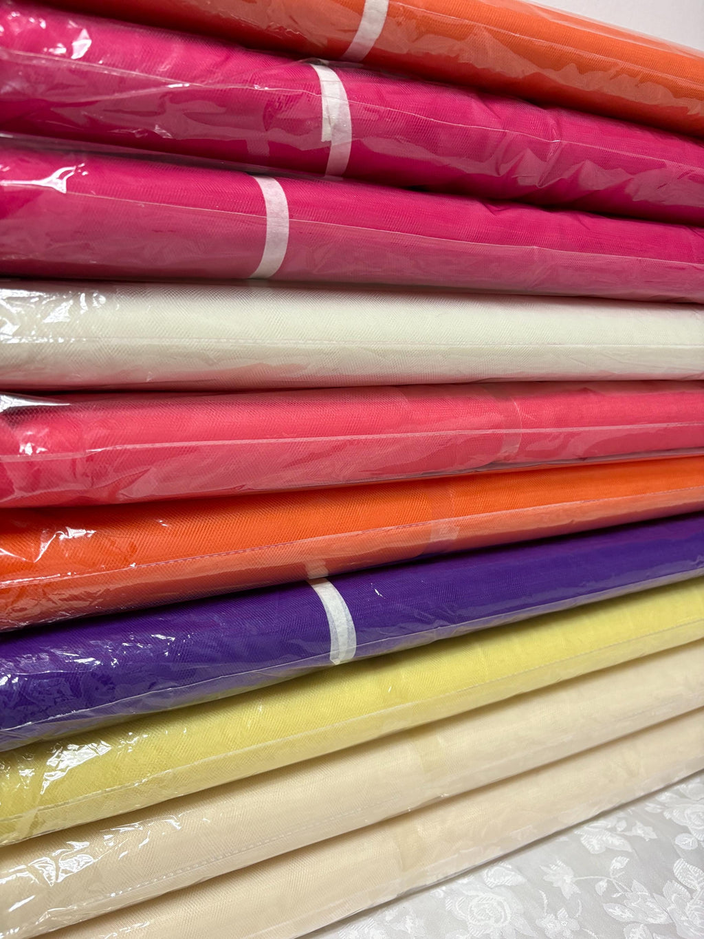 SALE:1 bolt 40 yards Tulle 54". Tela de tul. sell by 40 yards per bolt,double fold, use for craft fabric. wedding vale and tutu.