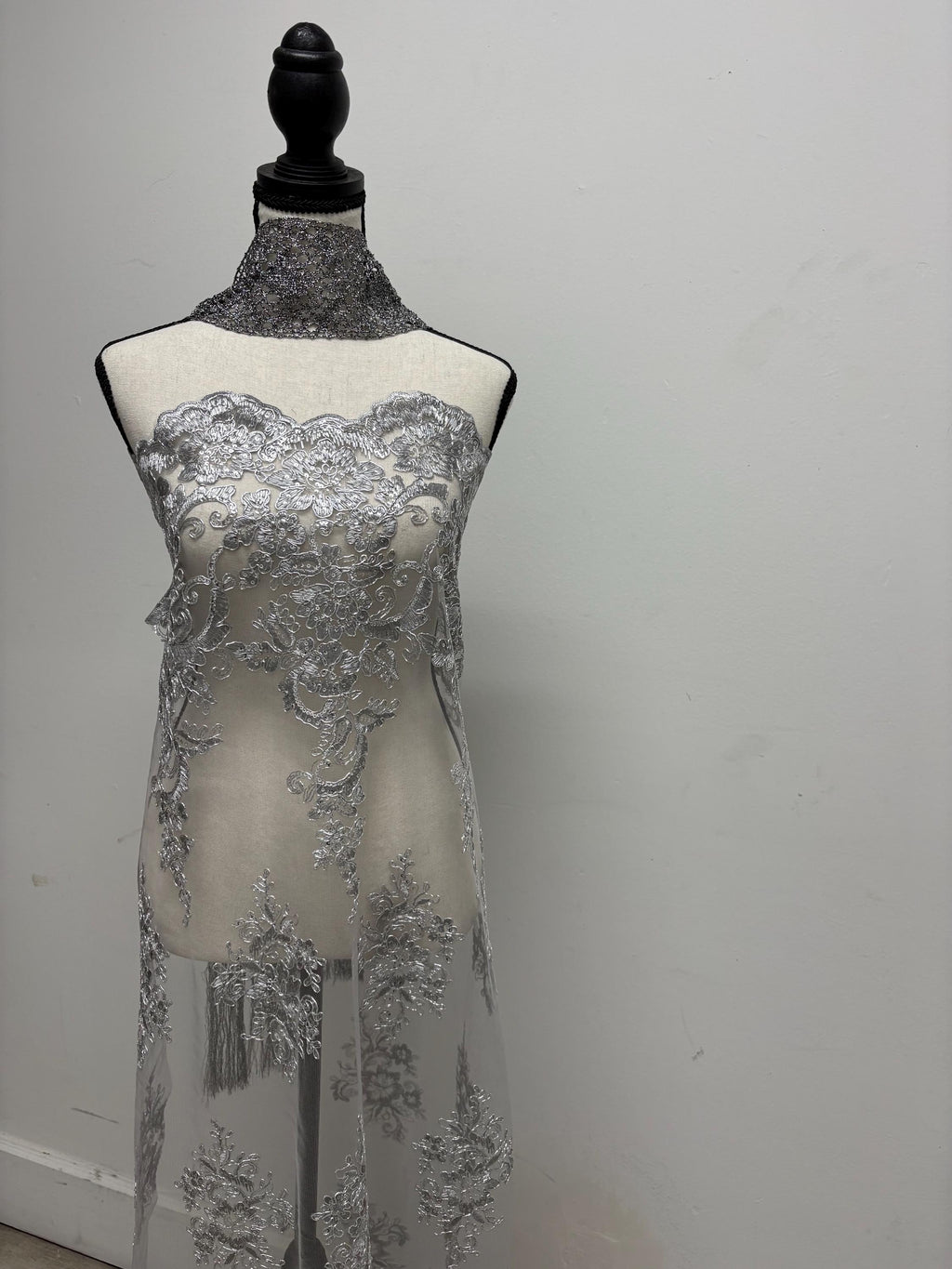 Lace fabric - Grey - 49/50" Width - Design US50