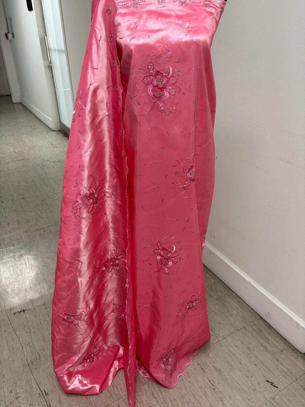 A 2 yards Embroidery sequins Taffeta Fabric Design Bouquet, color Light Fuchsia width 54". sell by 2 yards increment continues.