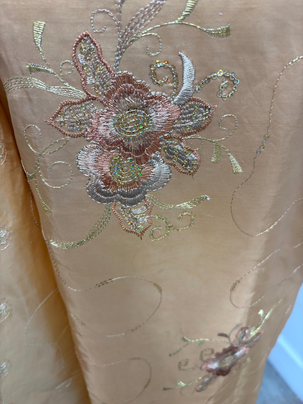 Embroidery sequins Taffeta Fabric Design Bouquet , A Two yards cut fabric color Gold width 54". sell by 2 yards increment continues.