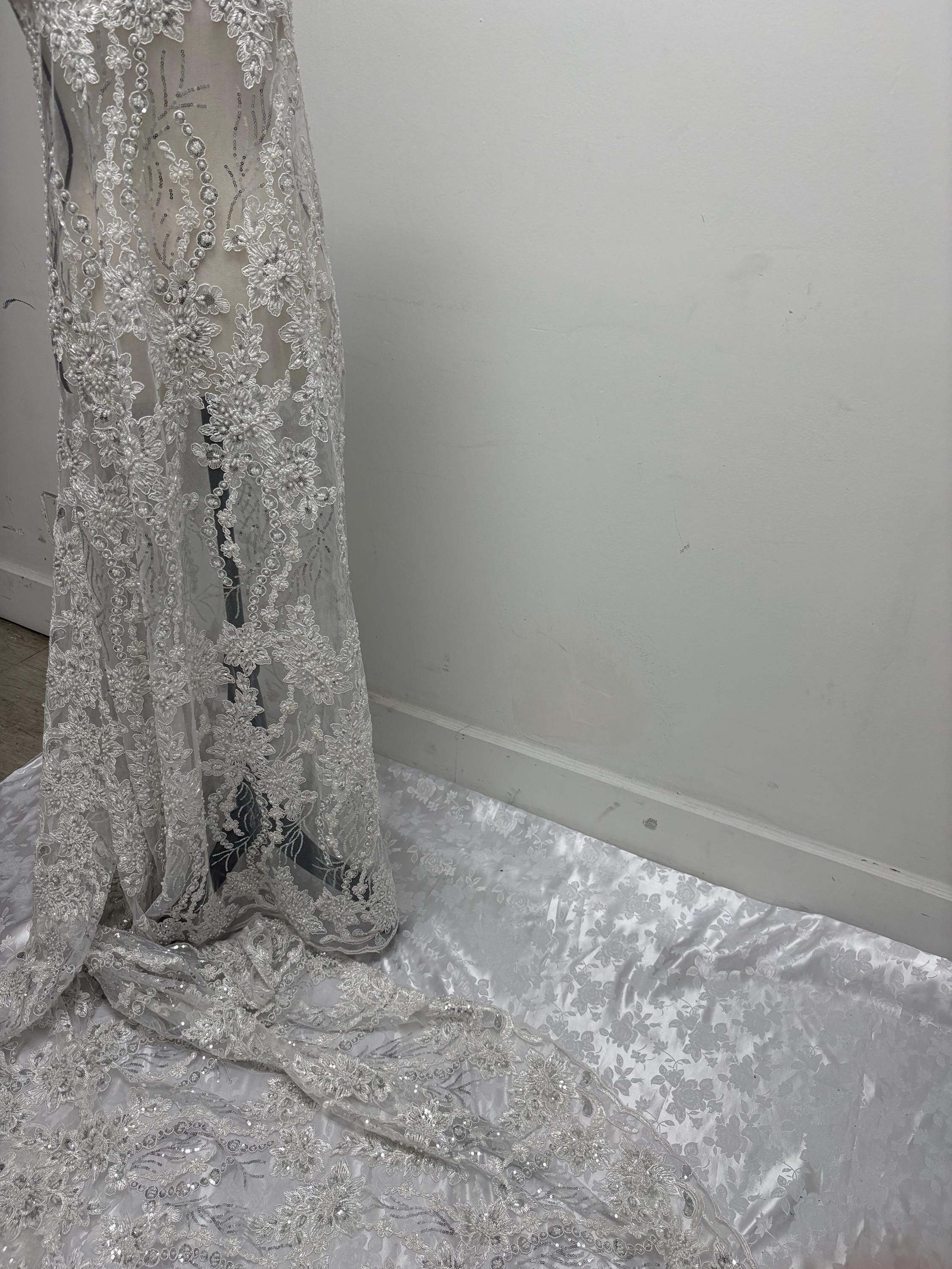 White Beaded lace, Double scalloped Sequence Beaded Embroidery width 49/50" design MH-1802. free sample. tela de encaje de color blanco