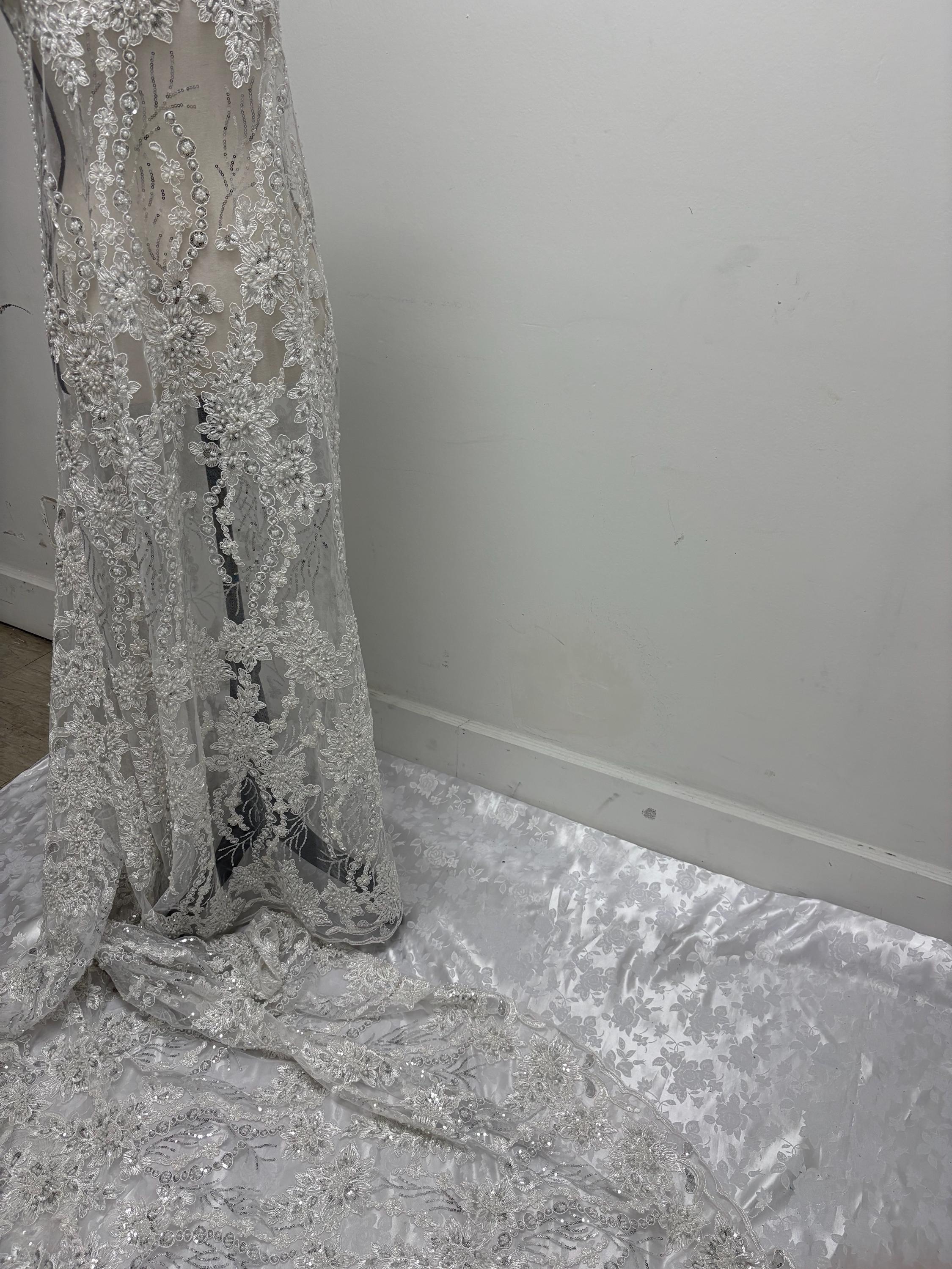 White Beaded lace, Double scalloped Sequence Beaded Embroidery width 49/50" design MH-1802. free sample. tela de encaje de color blanco
