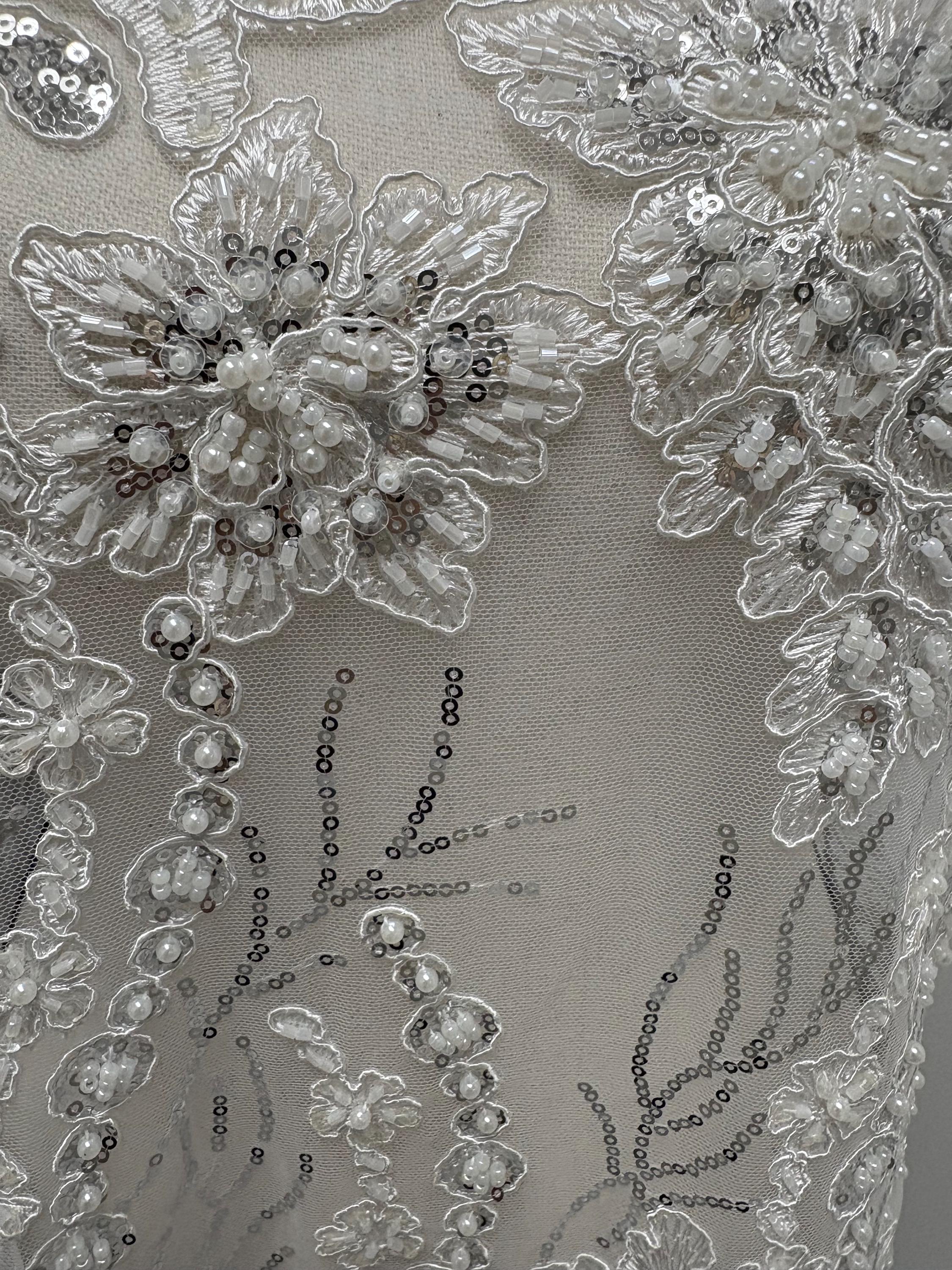 White Beaded lace, Double scalloped Sequence Beaded Embroidery width 49/50" design MH-1802. free sample. tela de encaje de color blanco