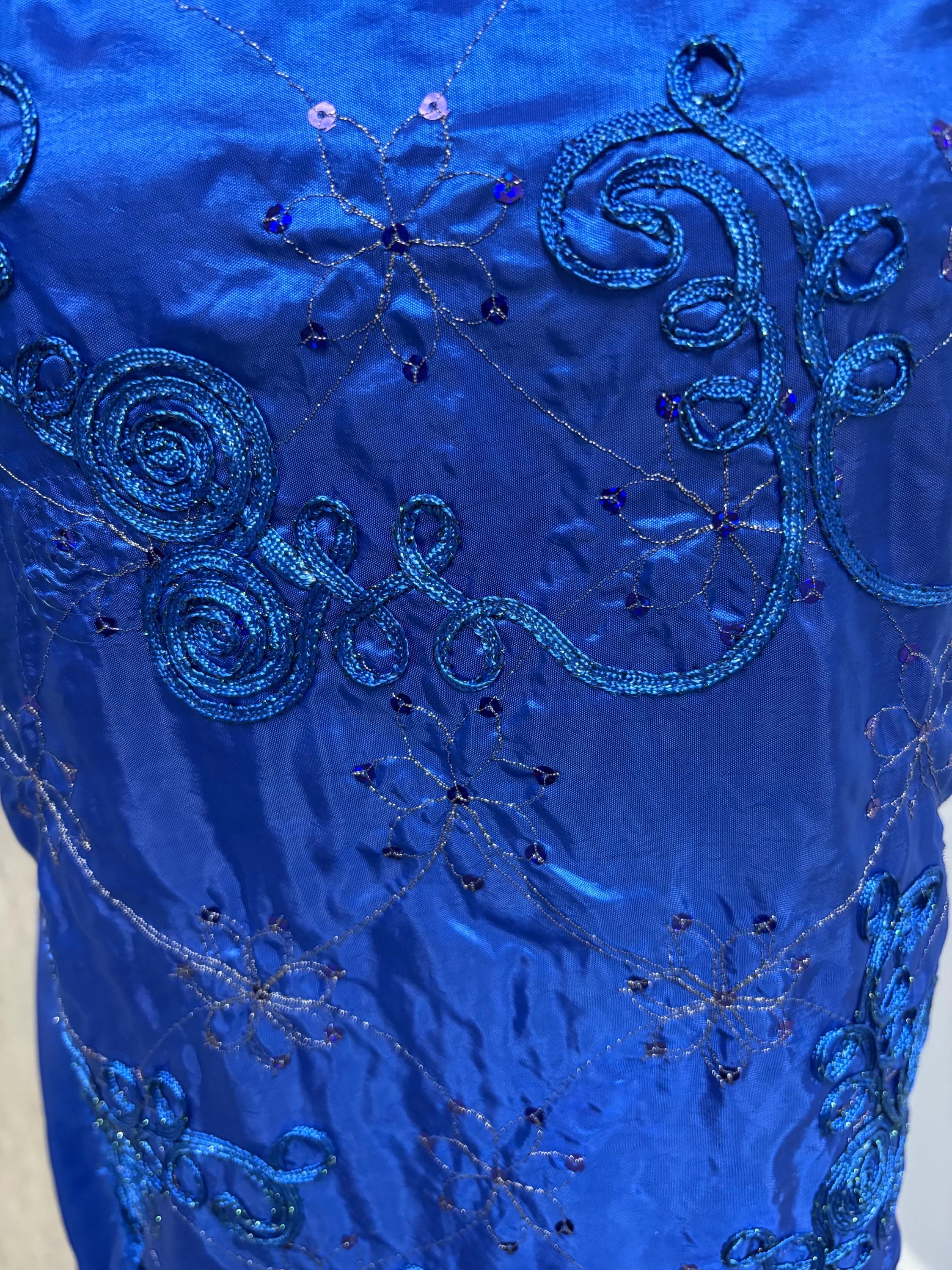 A 2 yards Embroidery sequins Taffeta Fabric, Design Rope, color Royal Blue width 54". sell by 2 yards increment continues.