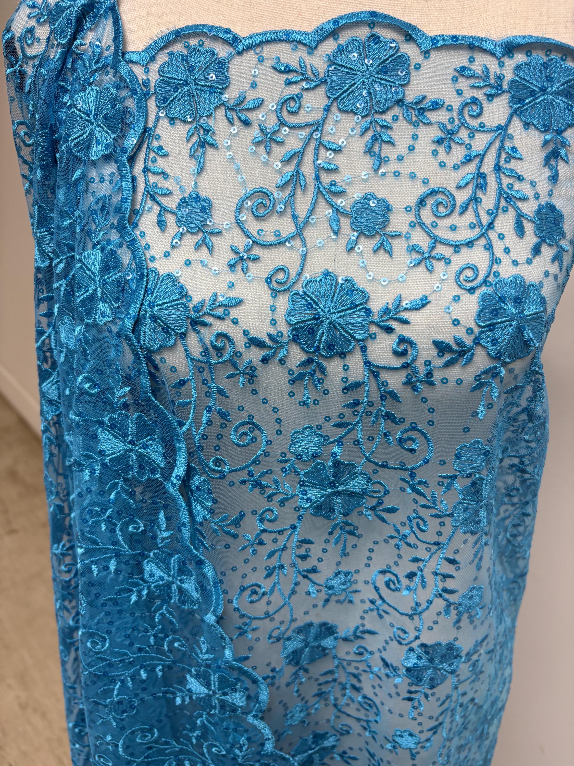 Lace color Turquoise design: , Double scalloped sequins Embroidery width 49/50"