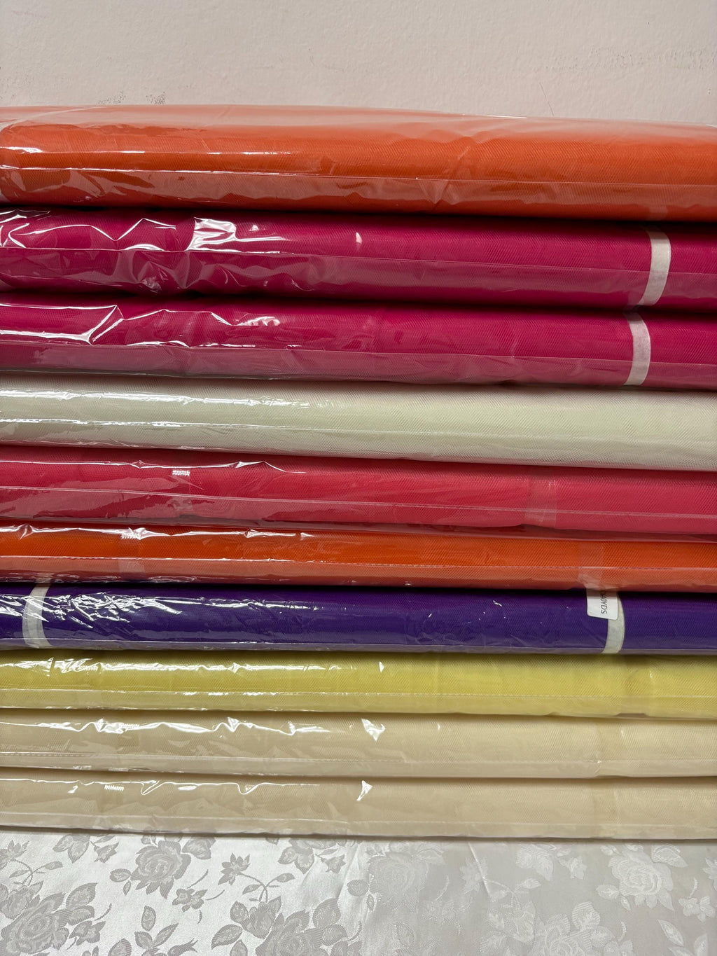 SALE:1 bolt 40 yards Tulle 54". Tela de tul. sell by 40 yards per bolt,double fold, use for craft fabric. wedding vale and tutu.