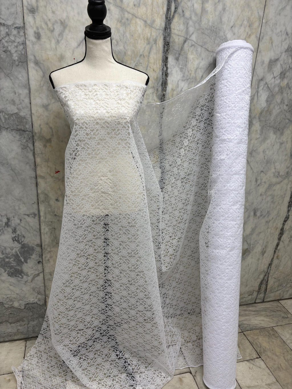 White Rachel Lace fabric design RP width 59". tela de encaje de color blanco