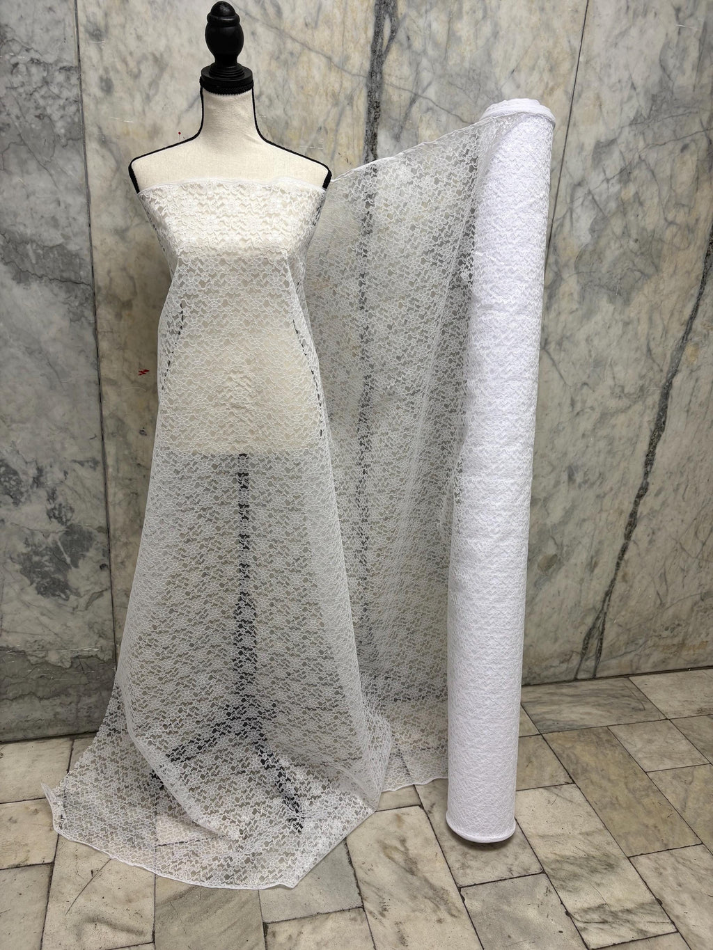 White Rachel Lace fabric design RP width 59". tela de encaje de color blanco