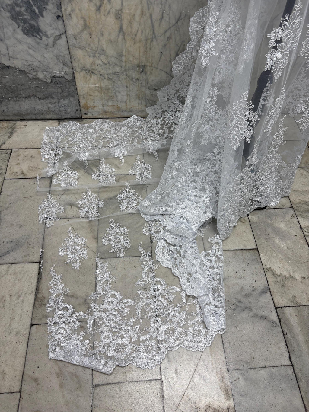 White Lace Fabric Design US50. Double scalloped sequence embroidered width 49/50 inches. condition New. sell by yard. tela de encaje blanco