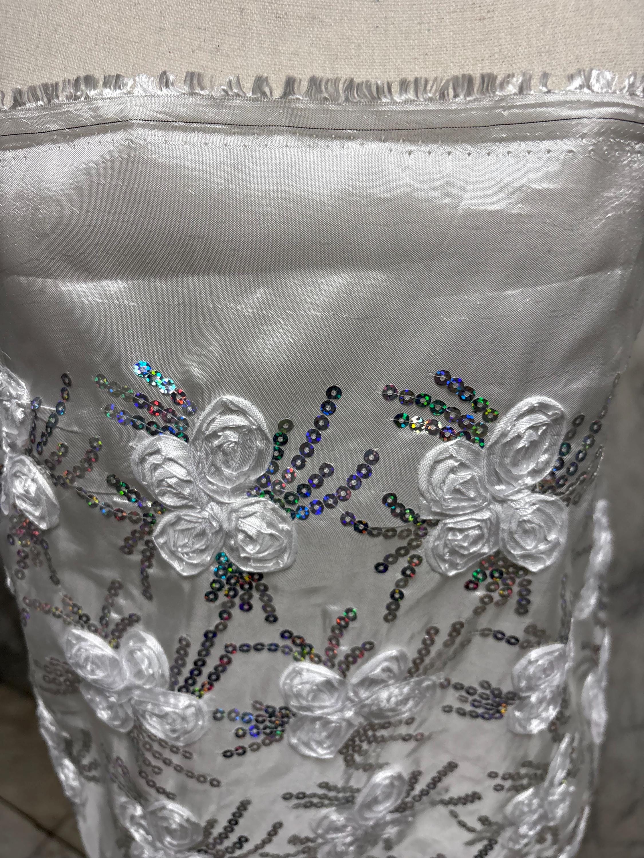 White embroidery sequence taffeta bridal fabric. design JH-120529-1.rose bud pattern. tela de encaje de color blanco
