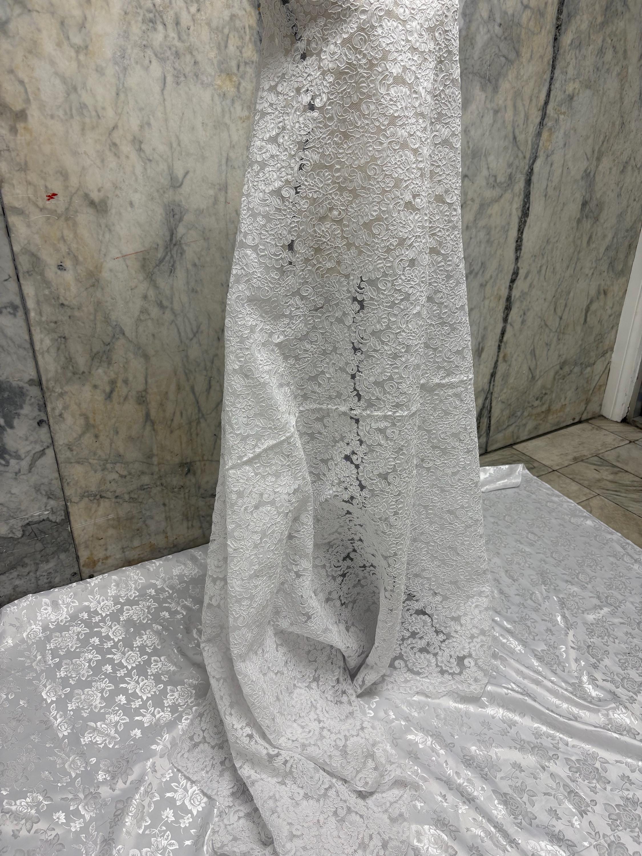 White French lace Design 612C. Bridal Lace Embroidery Lot NAS. tela de encaje de color blanco