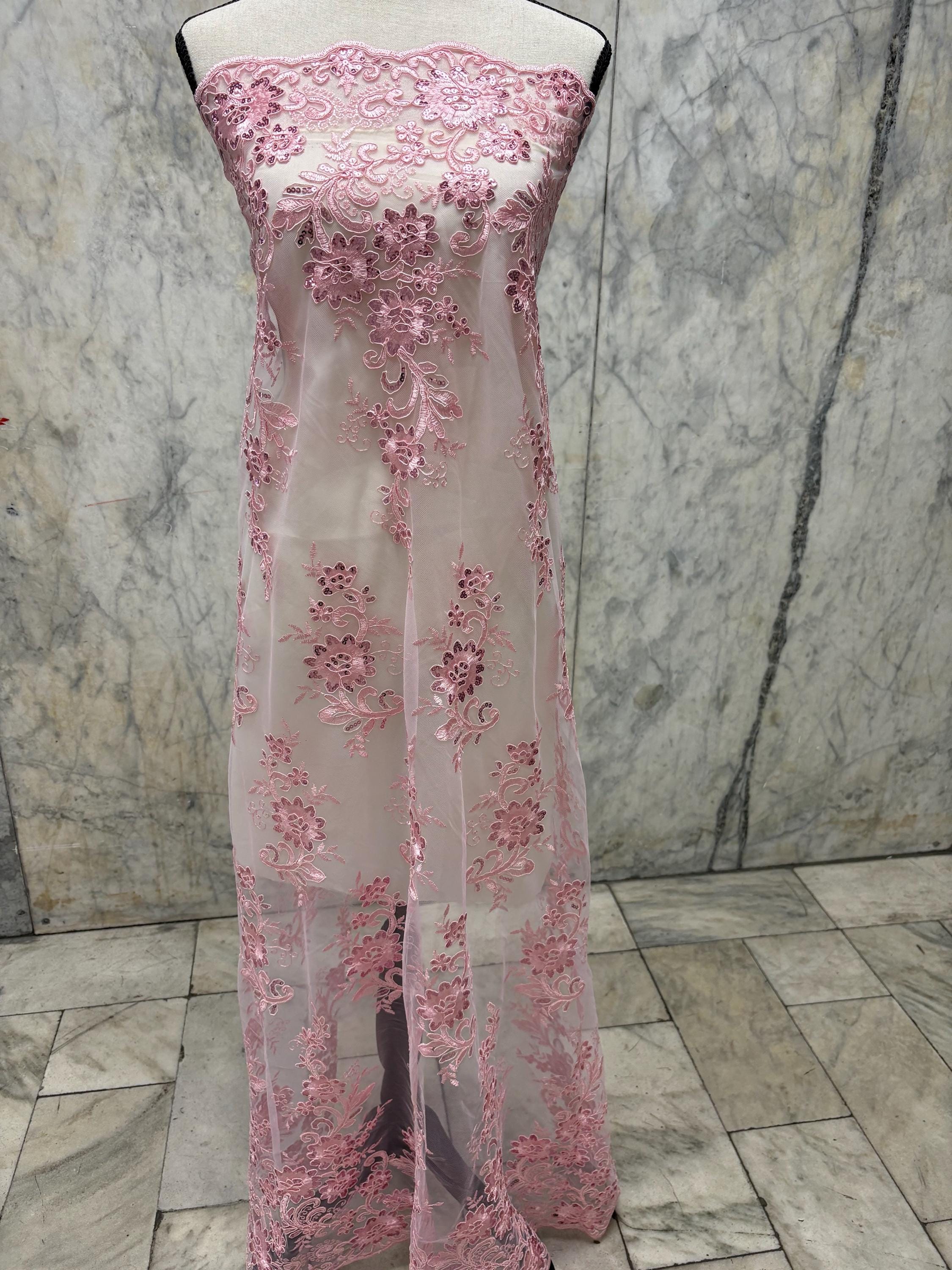 Pink Lace Double scalloped sequence embroidered width 49/50 inches. Design: Eu 230325 016 BNG Calmar