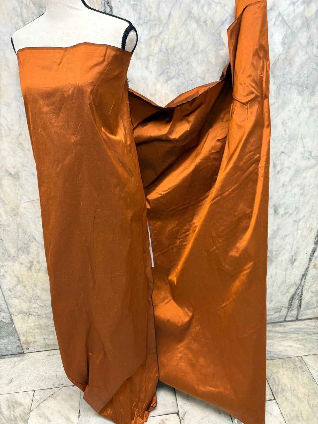 100% silk Taffeta fabric - Rust 2224B - 54" width