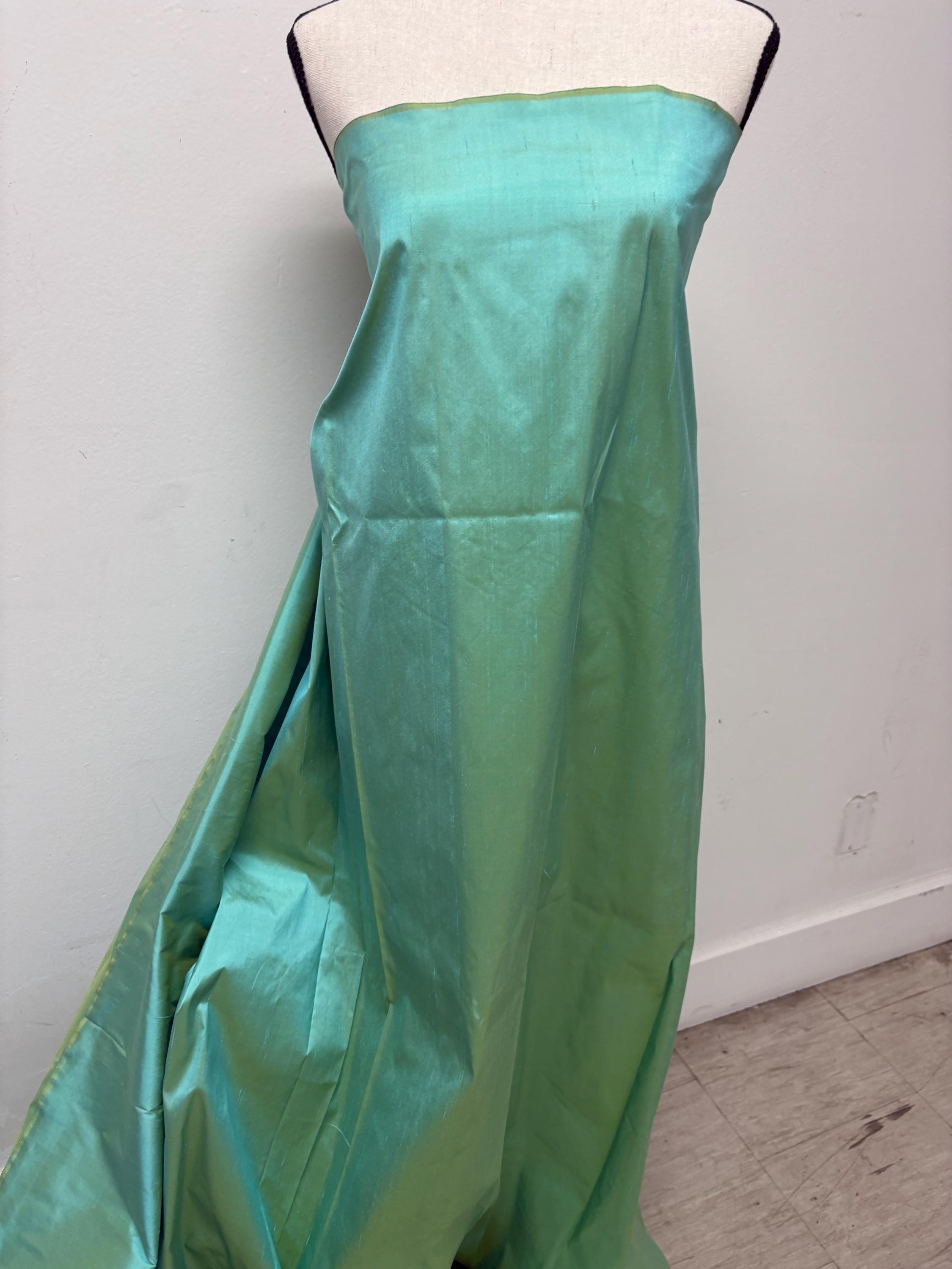 100% silk Taffeta Fabric - Tiffany - 54" width