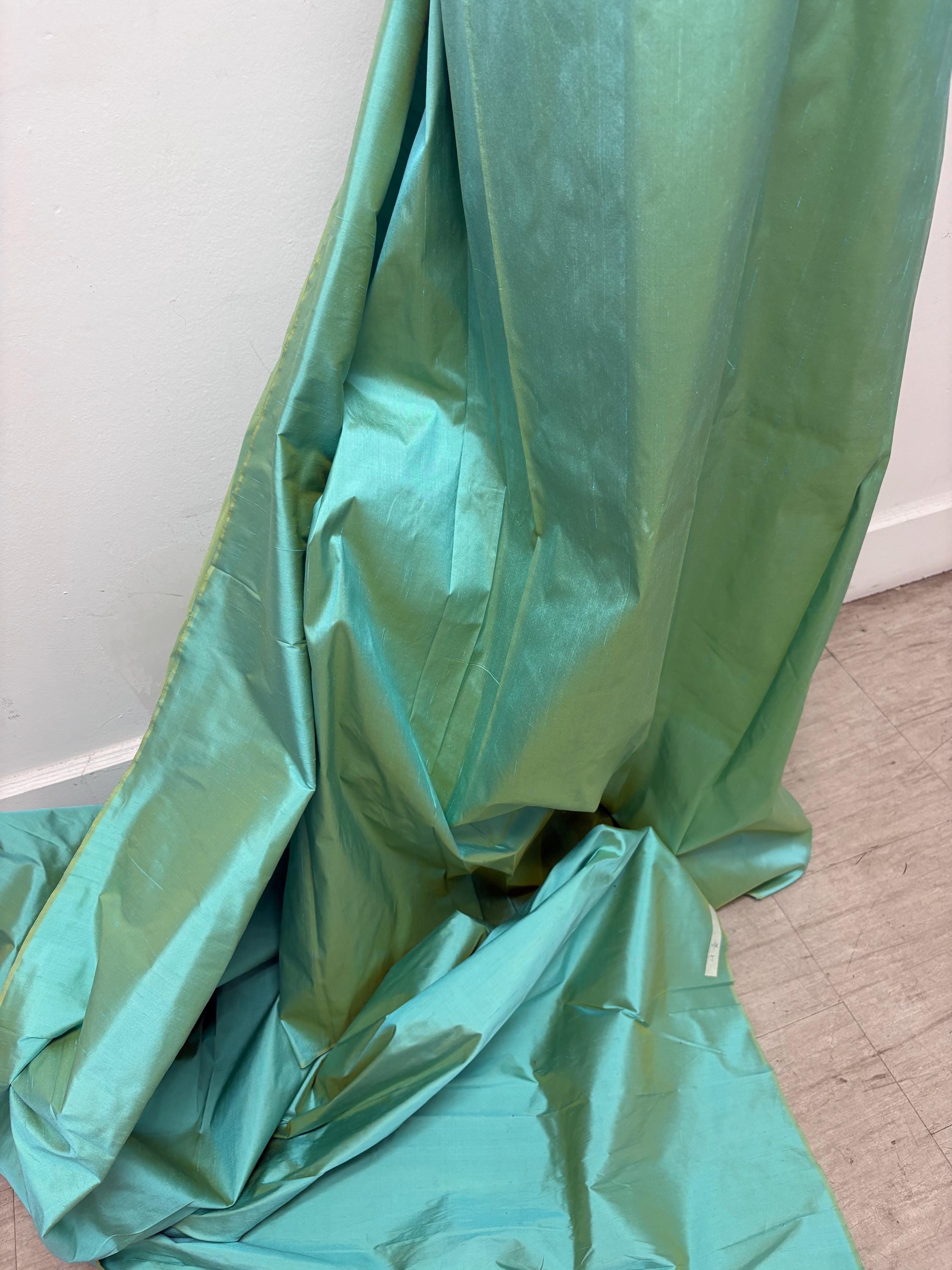 100% silk Taffeta Fabric - Tiffany - 54" width
