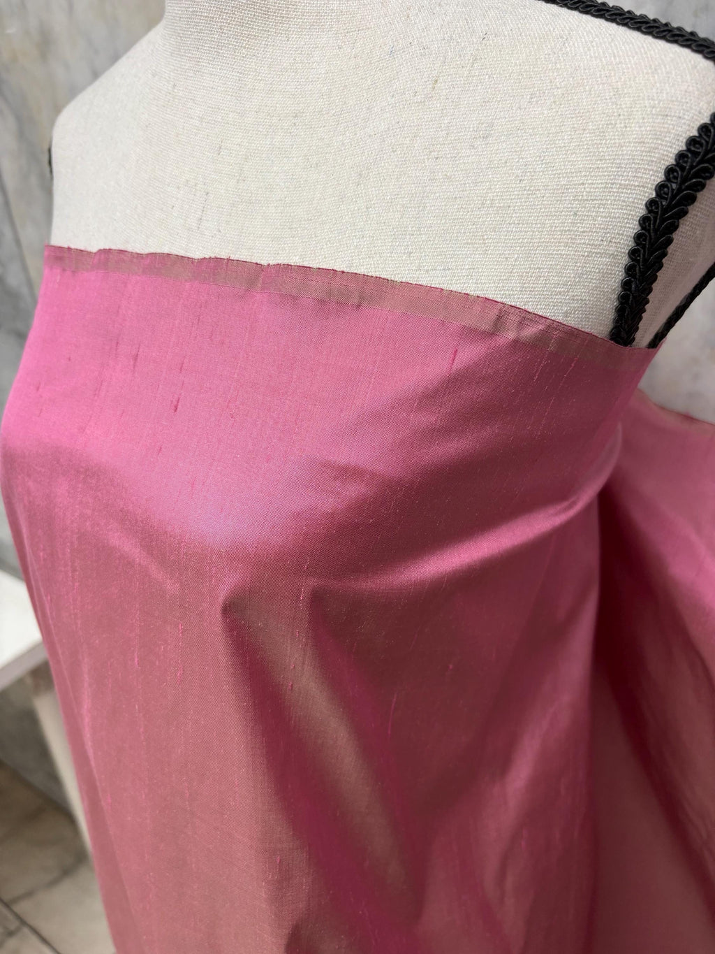 100% silk Taffeta fabric - dusty rose 2259 - 54" width