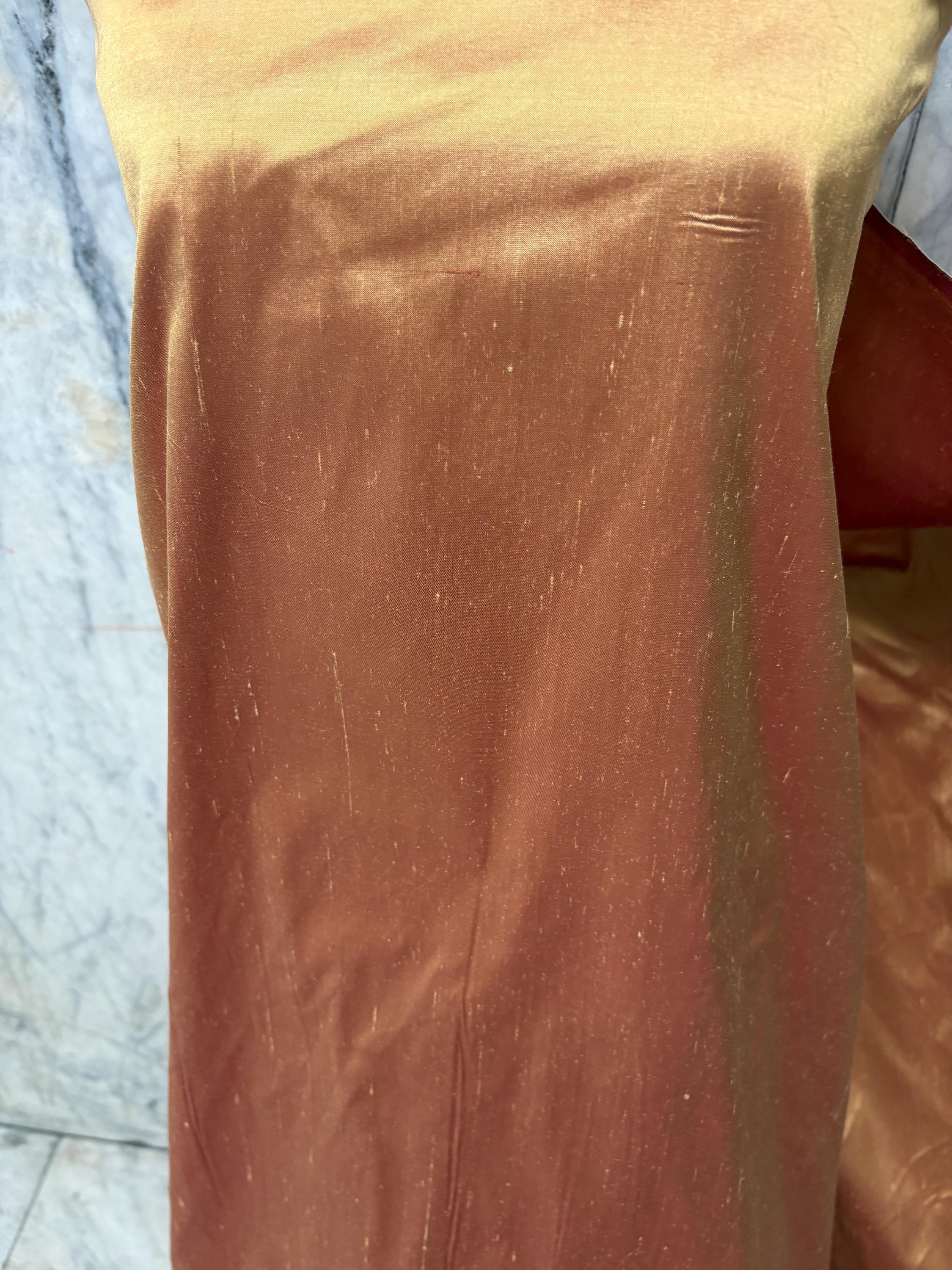 100% silk Taffeta fabric - Gold with red tone - 54" width