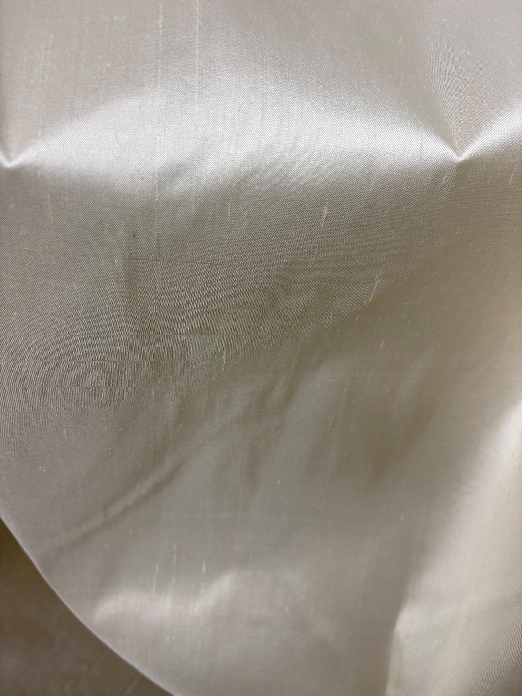 100% silk Taffeta Fabric - Ivory 2274 - 54" Width