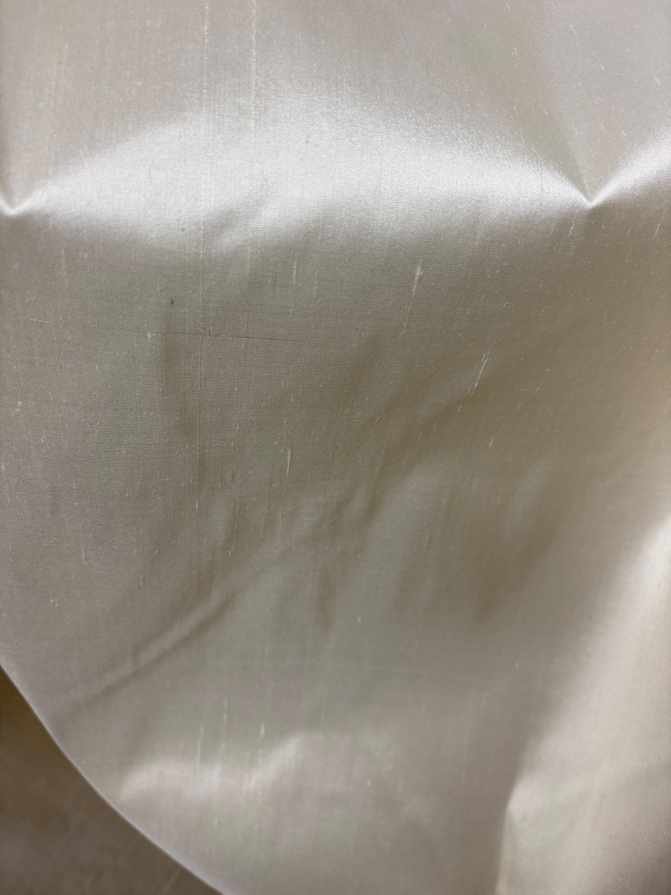 100% silk Taffeta Fabric - Ivory 2274 - 54" Width