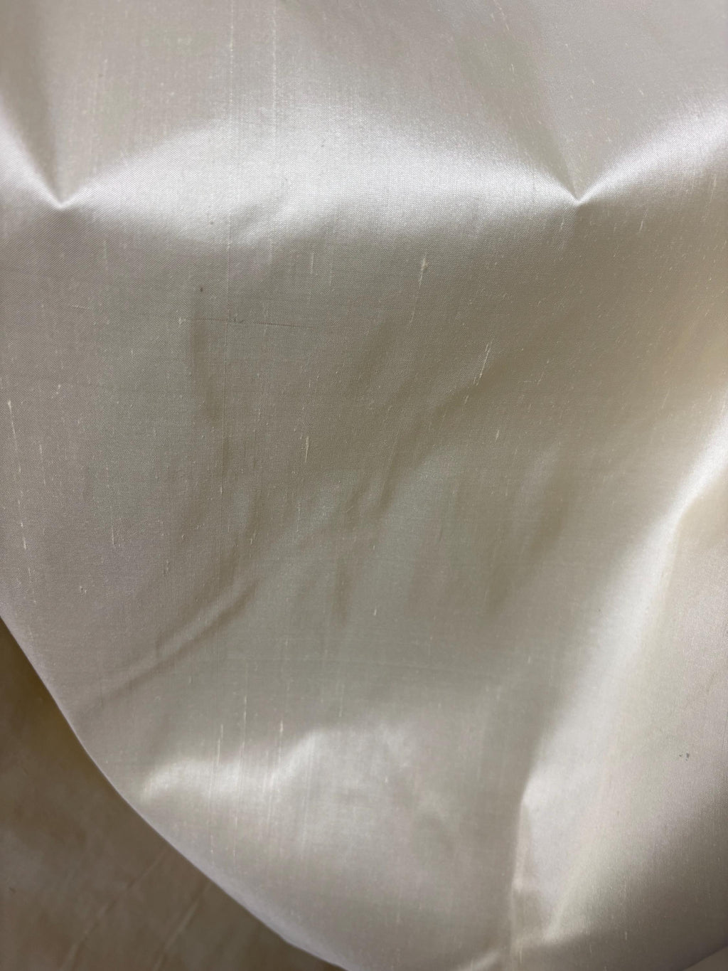 100% silk Taffeta Fabric - Ivory 2274 - 54" Width