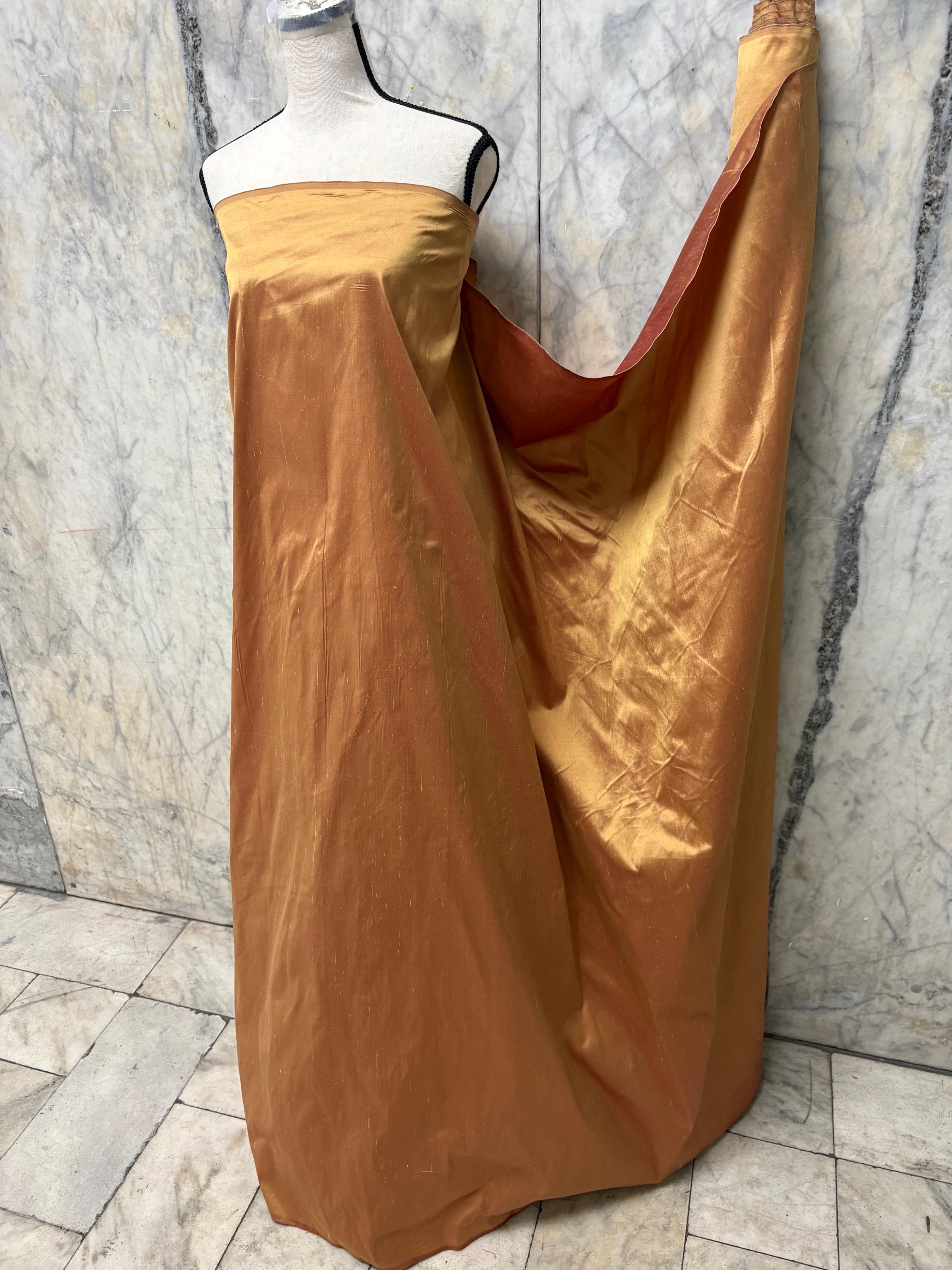100% silk Taffeta fabric - Gold with red tone - 54" width
