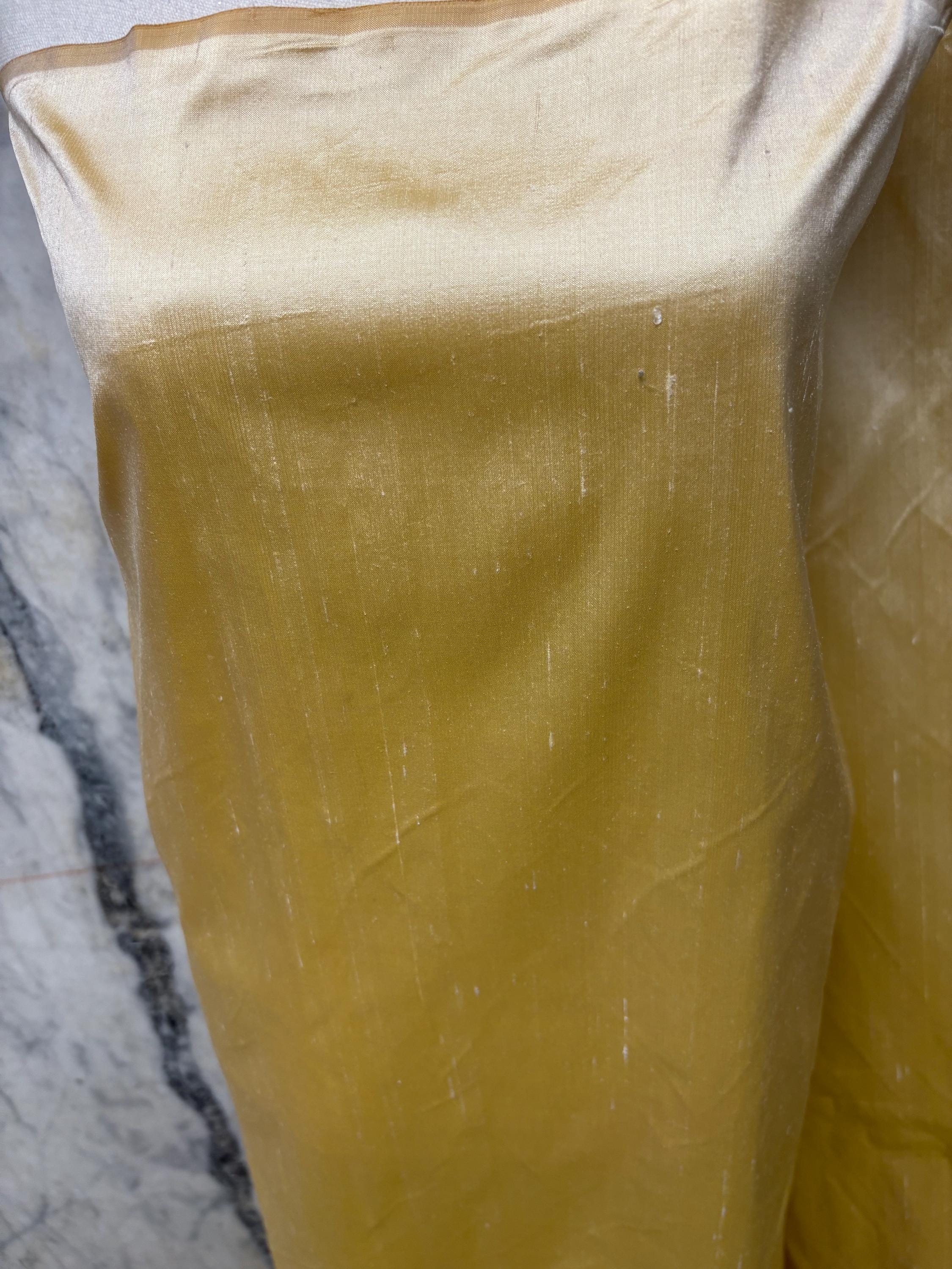 100% silk Taffeta fabric - Light Gold - 54" width - ref. 2282