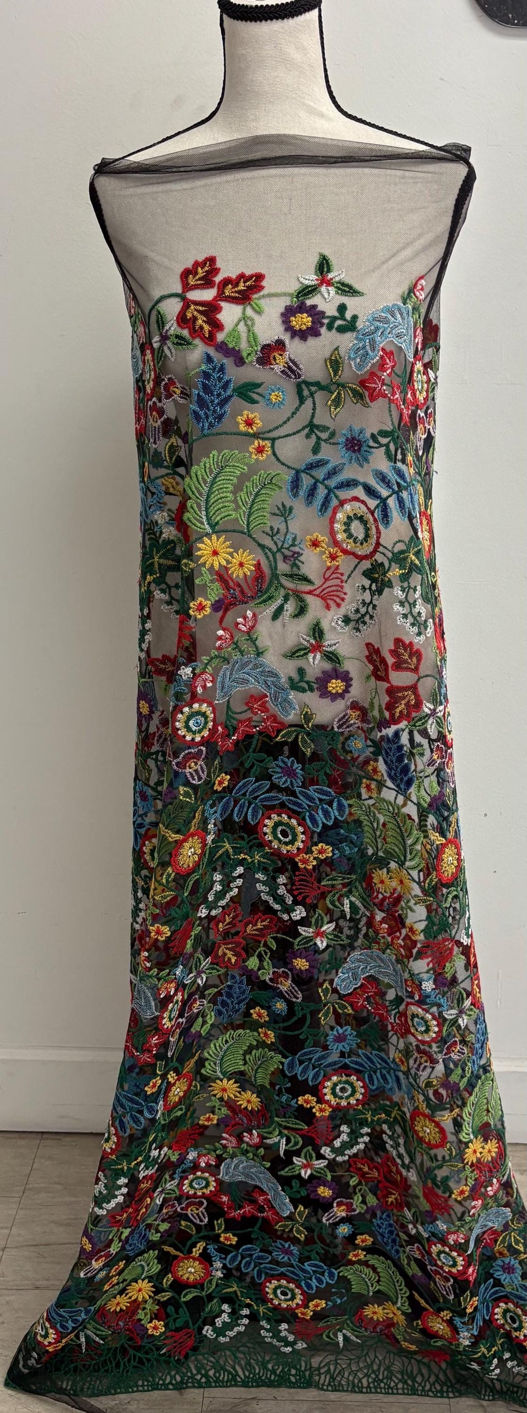 Lace Fabric - Design Multi Floral - Ref. BNG