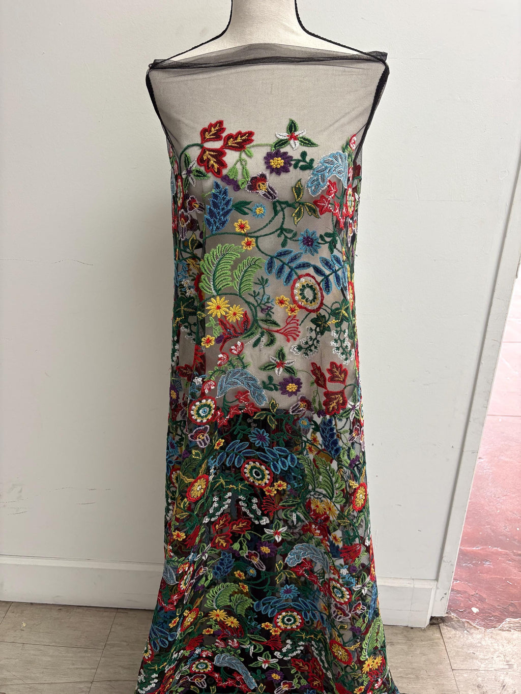 Lace Fabric - Design Multi Floral - Ref. BNG