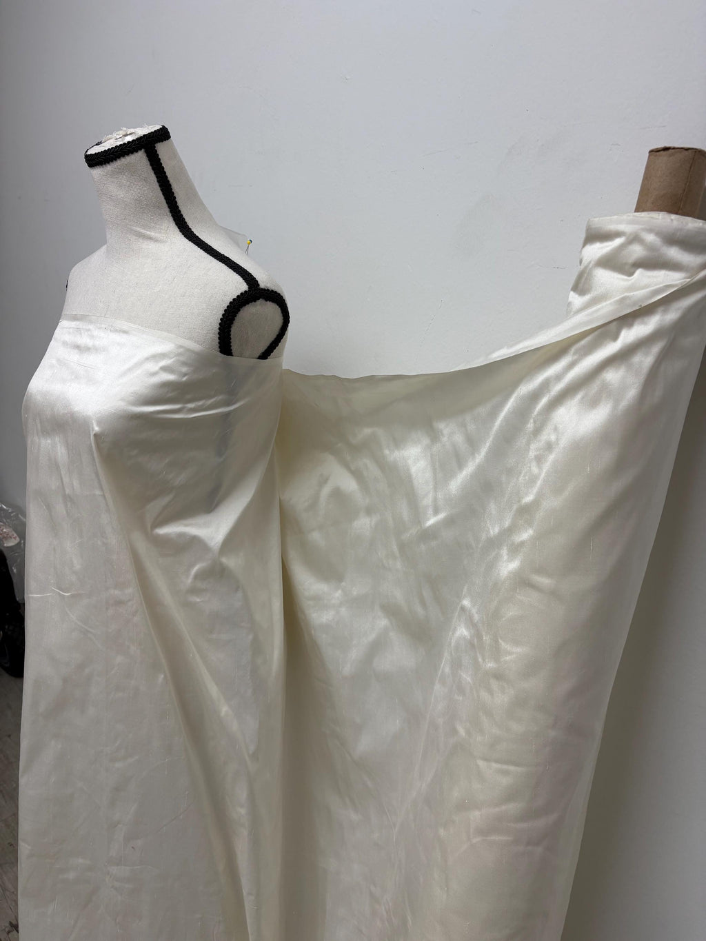 100% silk Dupioni fabric - Ivory - 54" width - Ref. 2273(2)