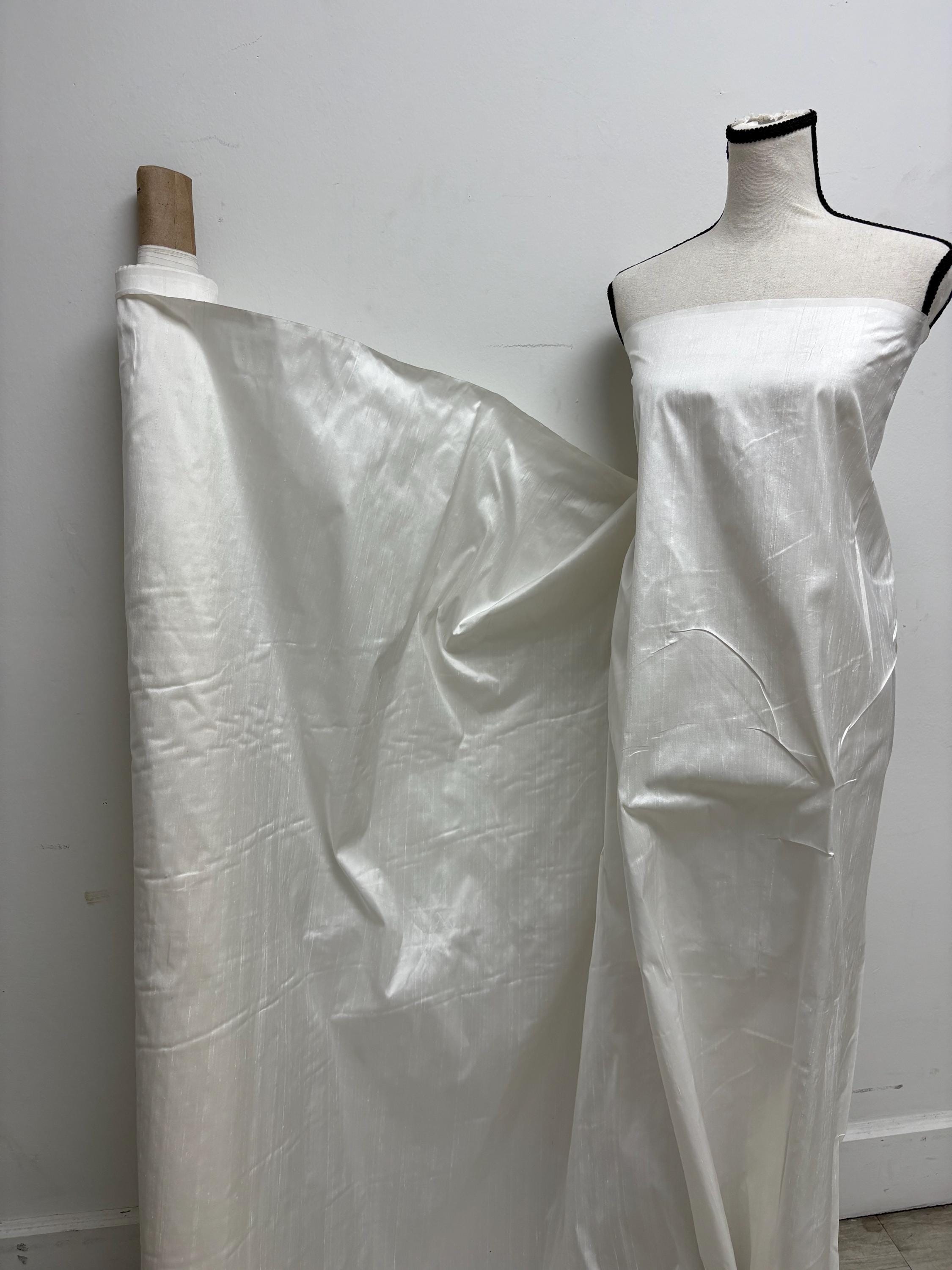 100% silk Dupioni fabric - Off white - 54" Width - Ref. 2273 NAS